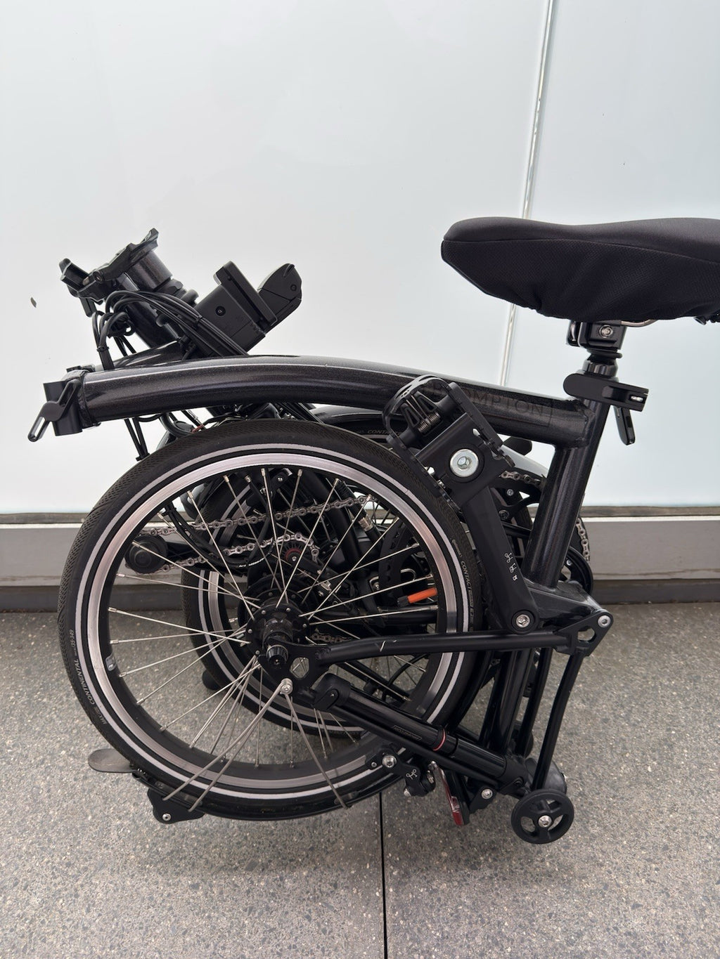 Brompton P Line 2023 Urban 4-Speed Black with Roller Frame