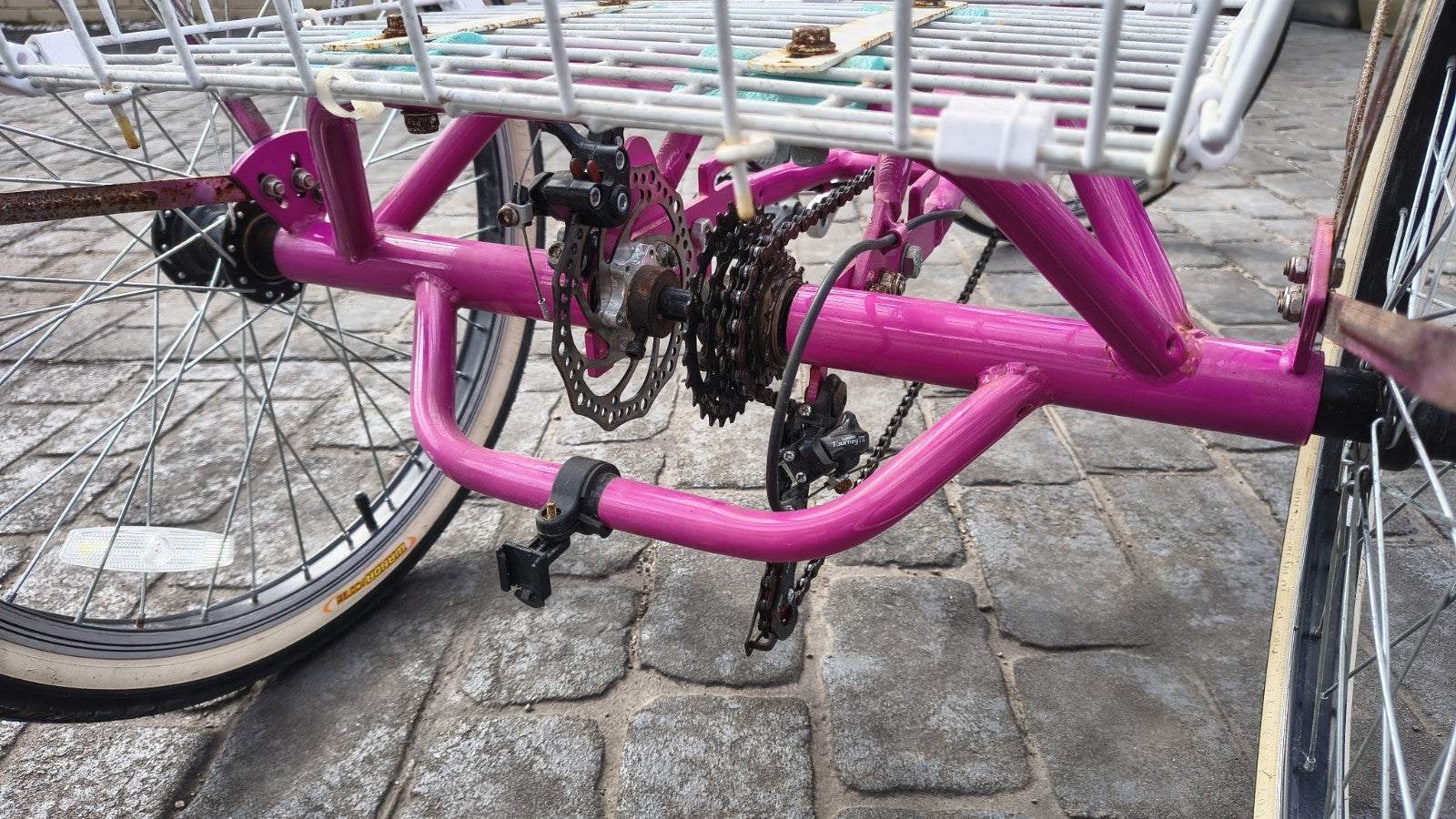 SCOUT Adult Pink Folding Tricycle Trike with Basket – hardly used