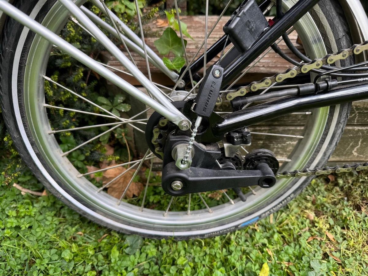 Black 2007 Brompton 6-Speed Folding Bike with Rear Carrier & Travel Bag