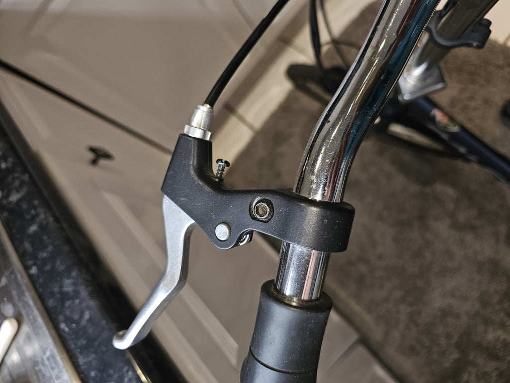 Lightweight Aluminium Raleigh Swift Folding Bike is in good condition