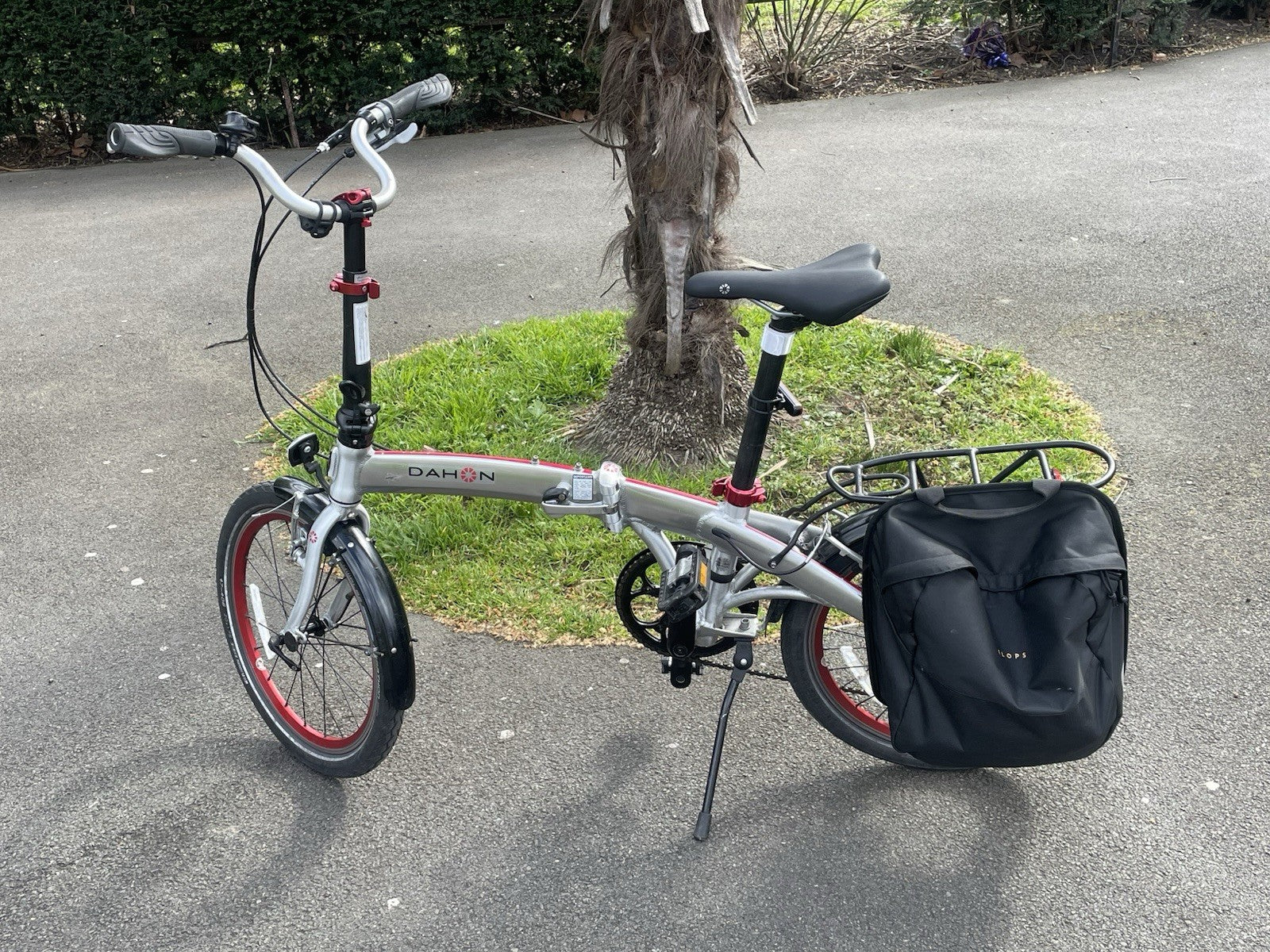 Dahon Mu d10 Folding Bike