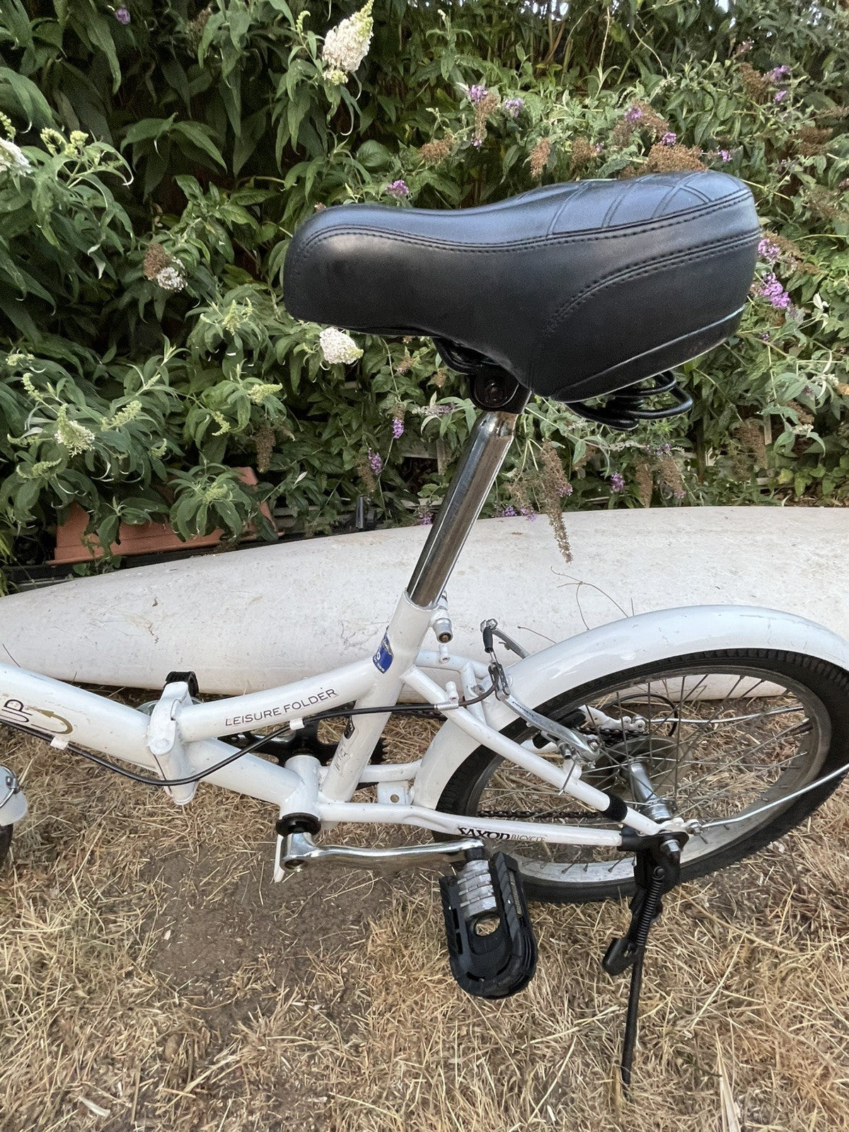 Saxon Fold Leisure Folder 20in 5peed Folding Bike Mudguards White working good