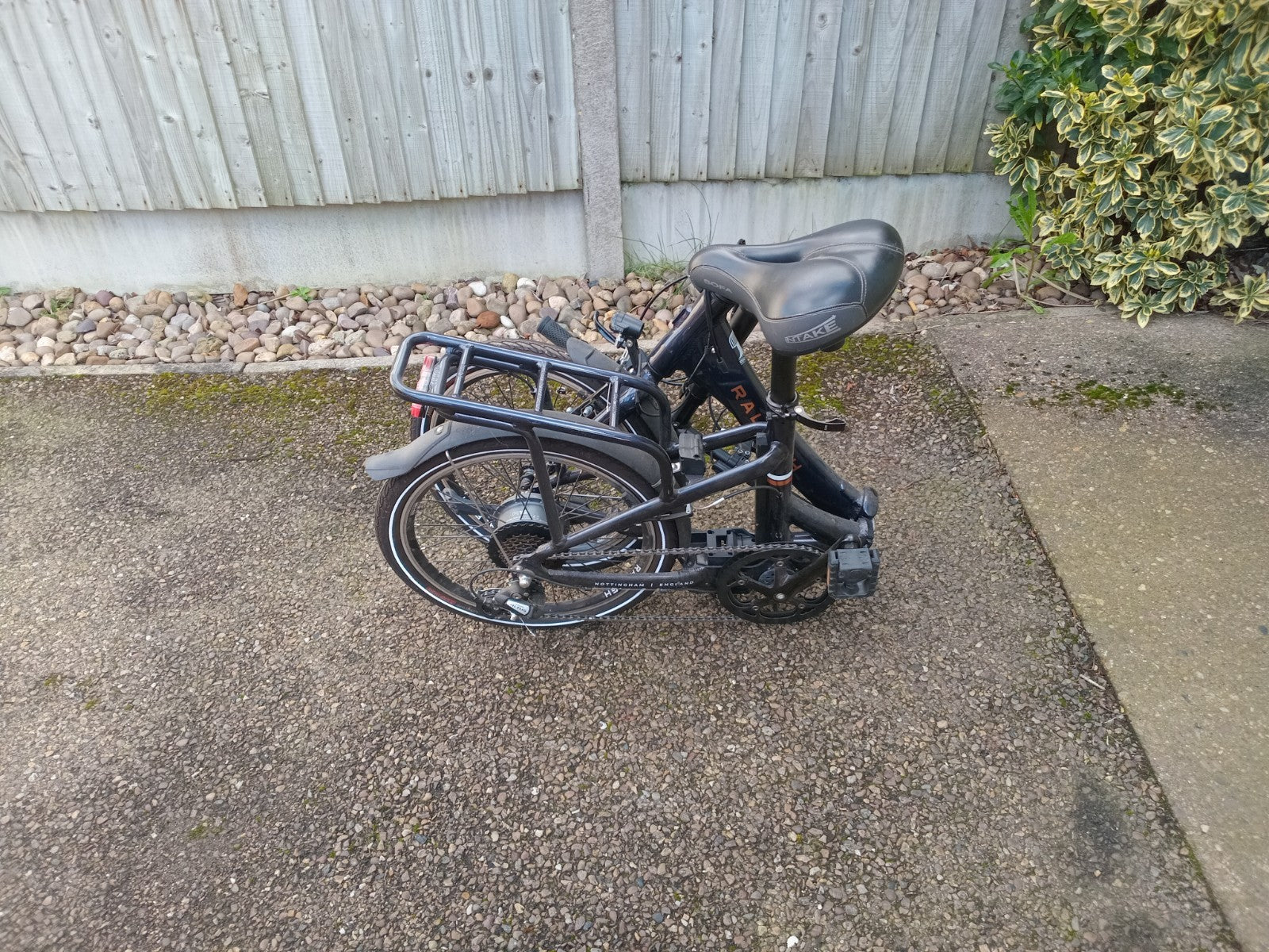 Raleigh Stowaway Folding Bike