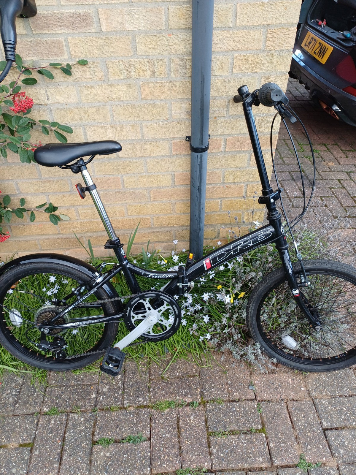 DRB City Folder Freedom Bicycle 20 In Wheels 6 Speed Gears Collect From Bedford