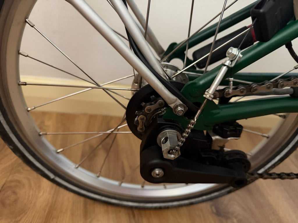 Brompton C Line P6R (6 Speed) folding bicycle - GREEN (EXCELLENT CONDITION)