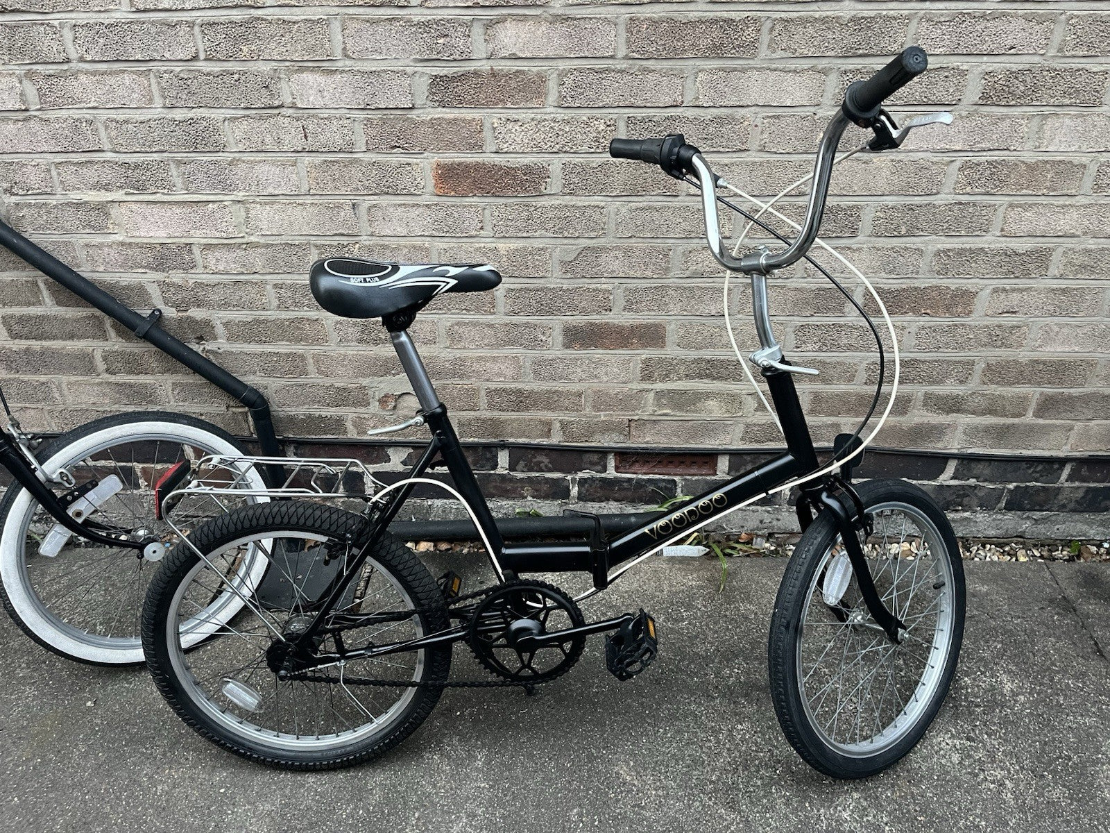 Folding bikes -3 speed- easy folding step over-20 inches- Pristine condition