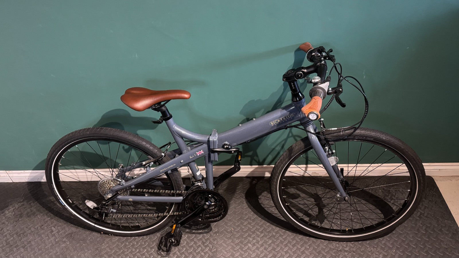 Bickerton Docklands 1824 Folding Bike 26" Wheel. Medium Frame. RRP £899. Bicycle