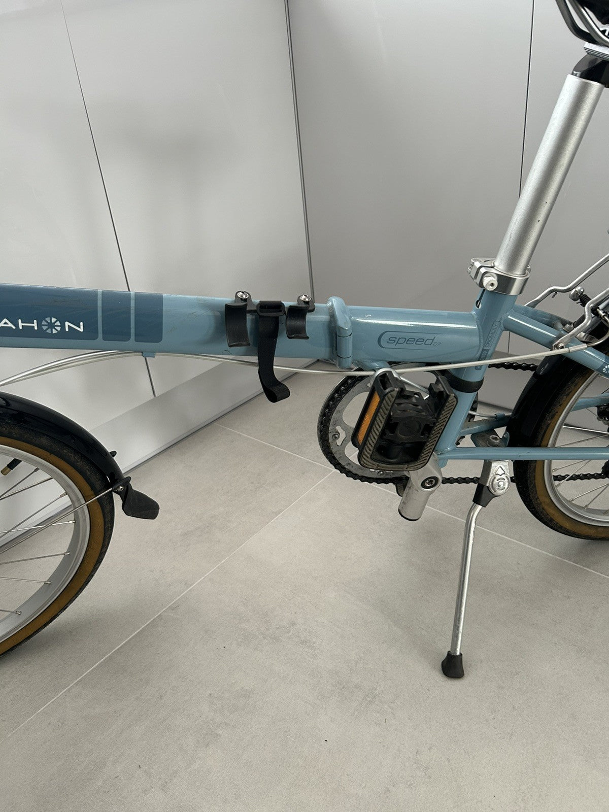 Dahon speed Folding Bike Unisex  (Excellent Condition)