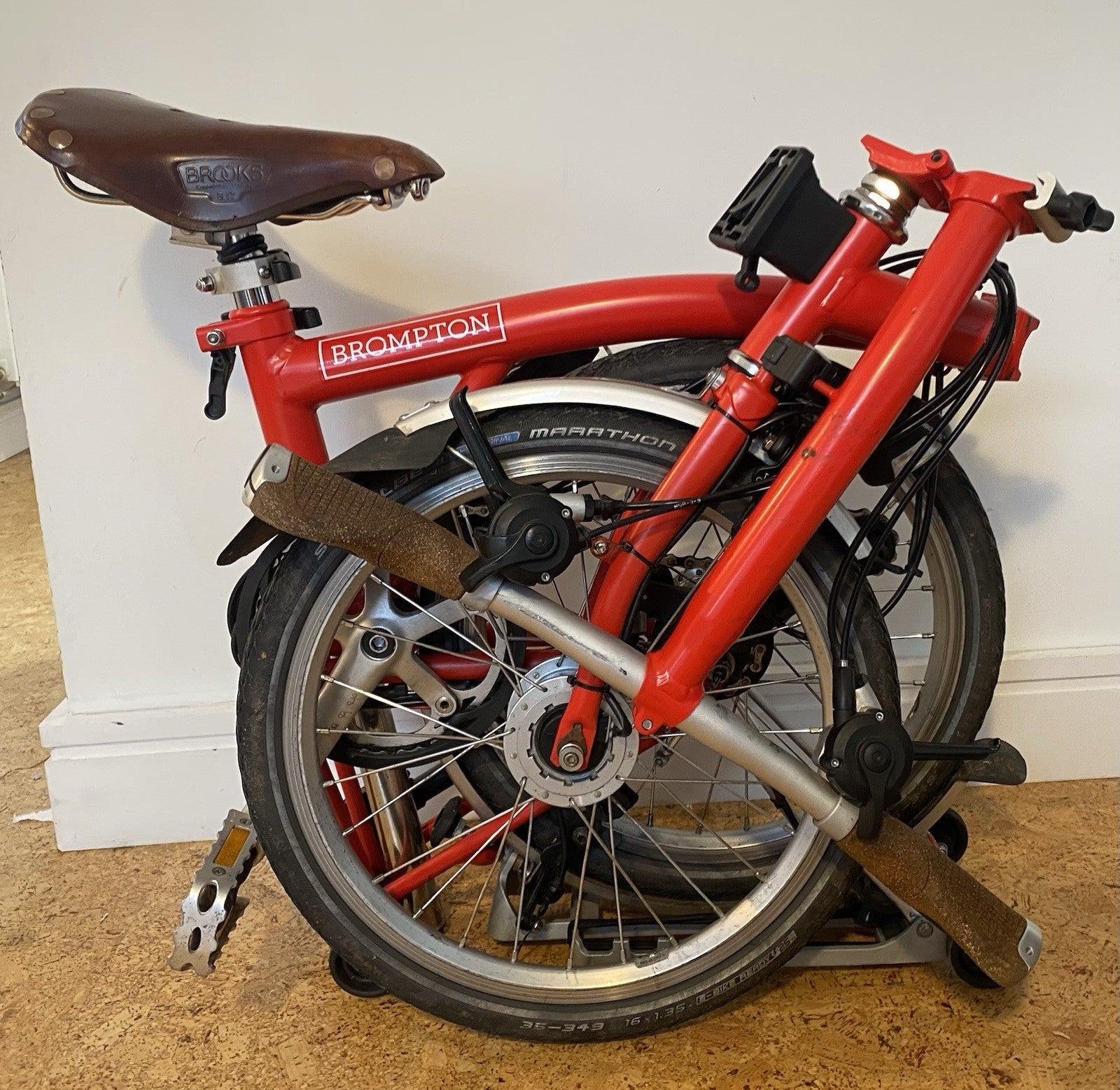 Brompton S6L Folding Bike Six-Speed Dynamo Plus Front and Rear Bags