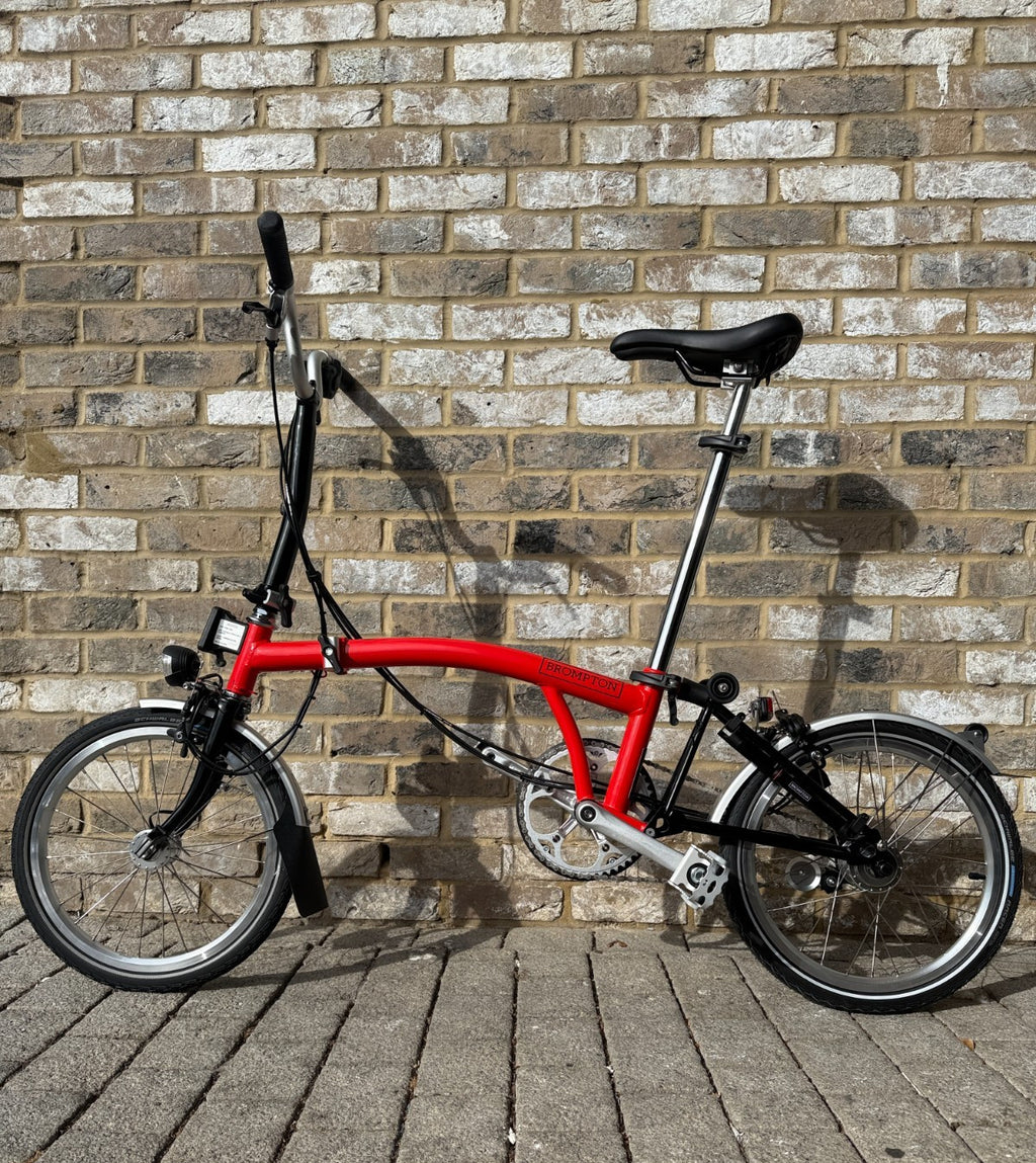 Brompton Rocket Red & Black 3 Speed Mid C Line M3L with Dynamo Lighting