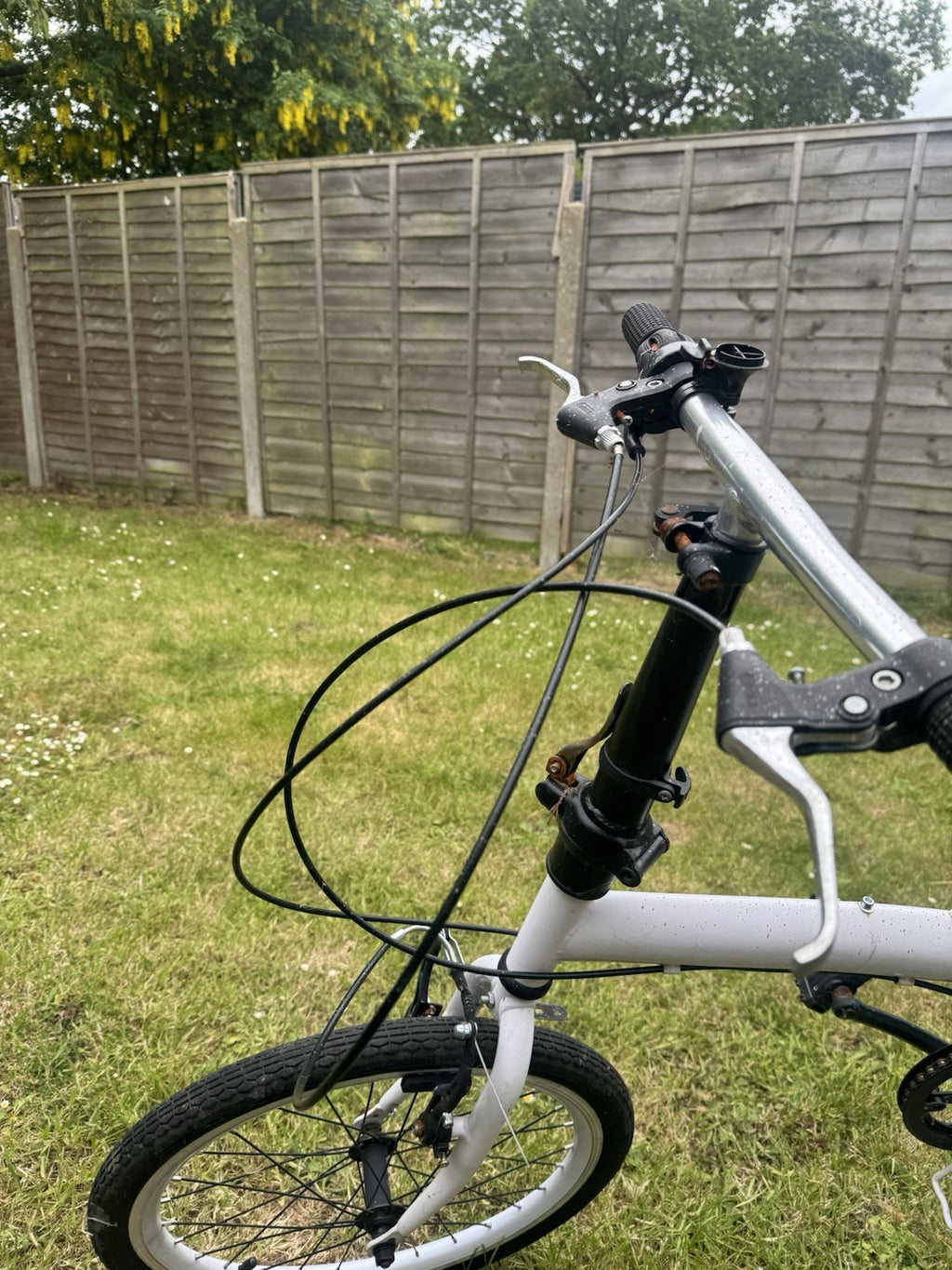 White Aomeisi Folding Bike Unisex Adults 20 Inch Wheels 7 Speed