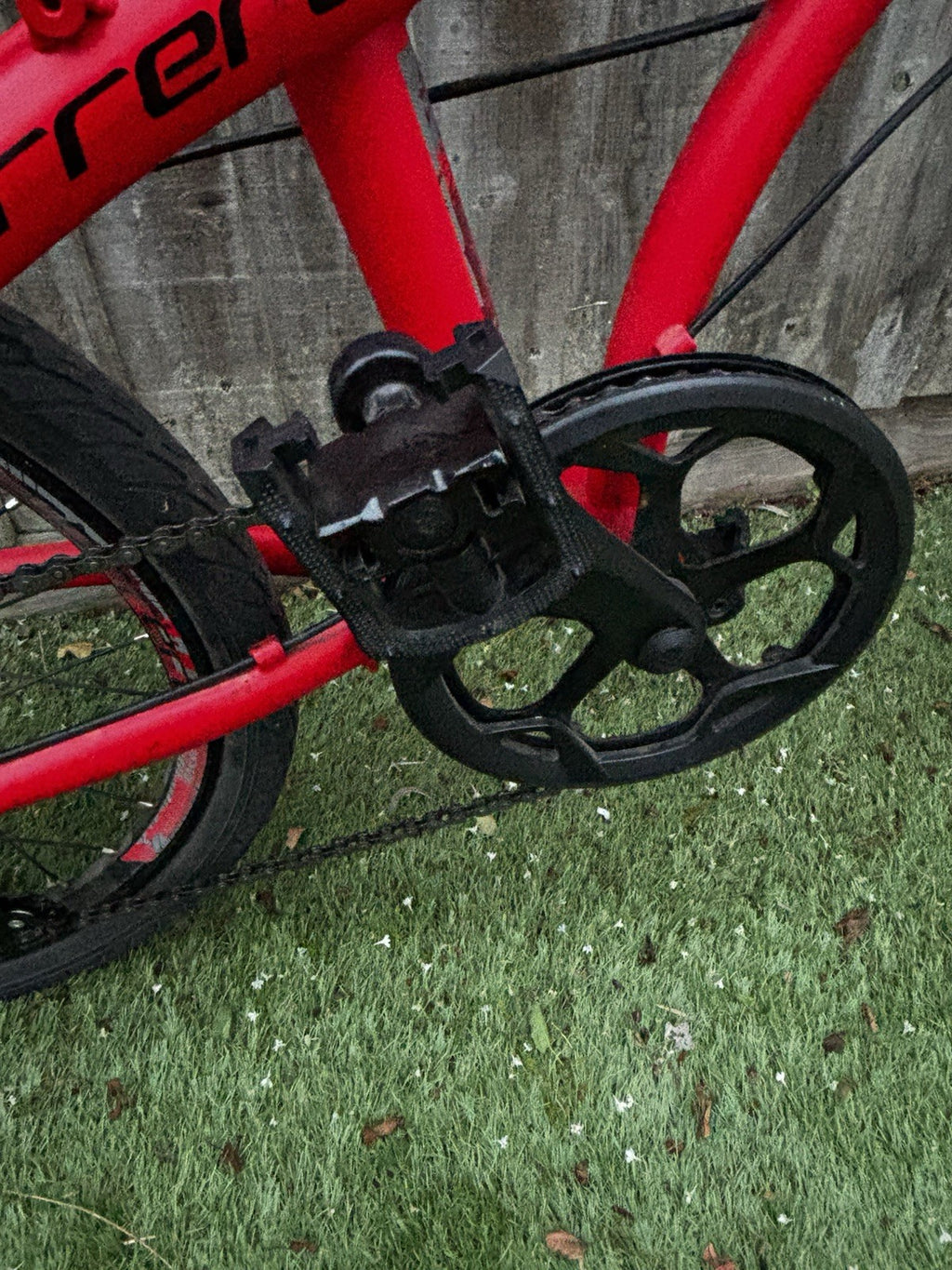 Carrera Intercity Disc 1 Folding Bike 20" Wheels, 8-Speed Shimano