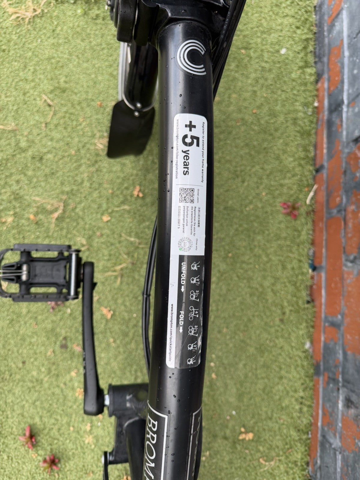 Brompton  P Line Urban Mid Handle Bar Folding Midnight Bike - Black