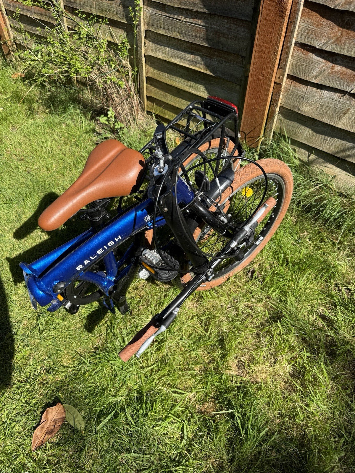 Raleigh Stowaway 20" Folding Bike Dark Blue