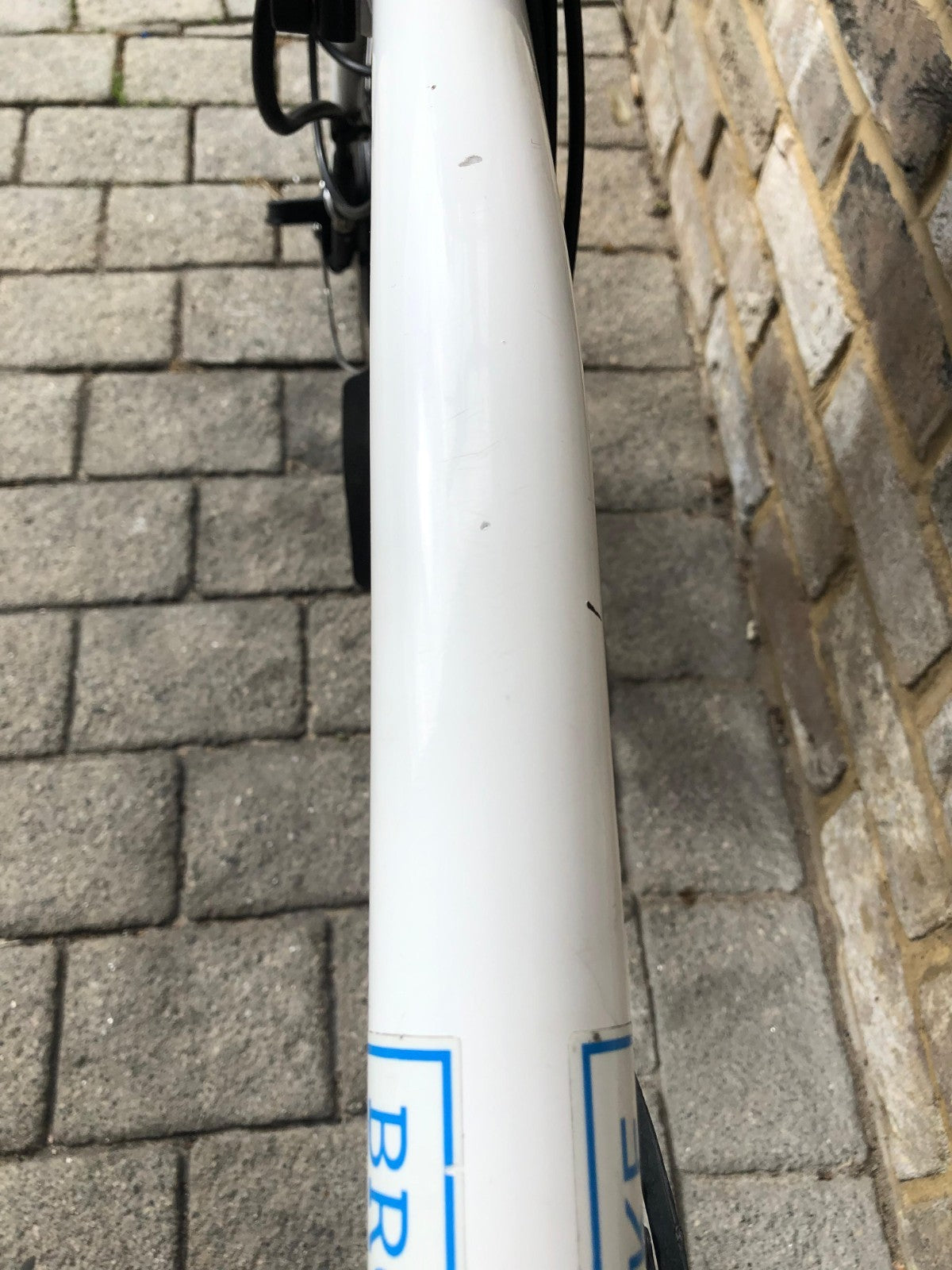 Brompton Electric White Mid 2 Speed (M2L) - Ex-Demo - VERY CHEAP GREAT DEAL!