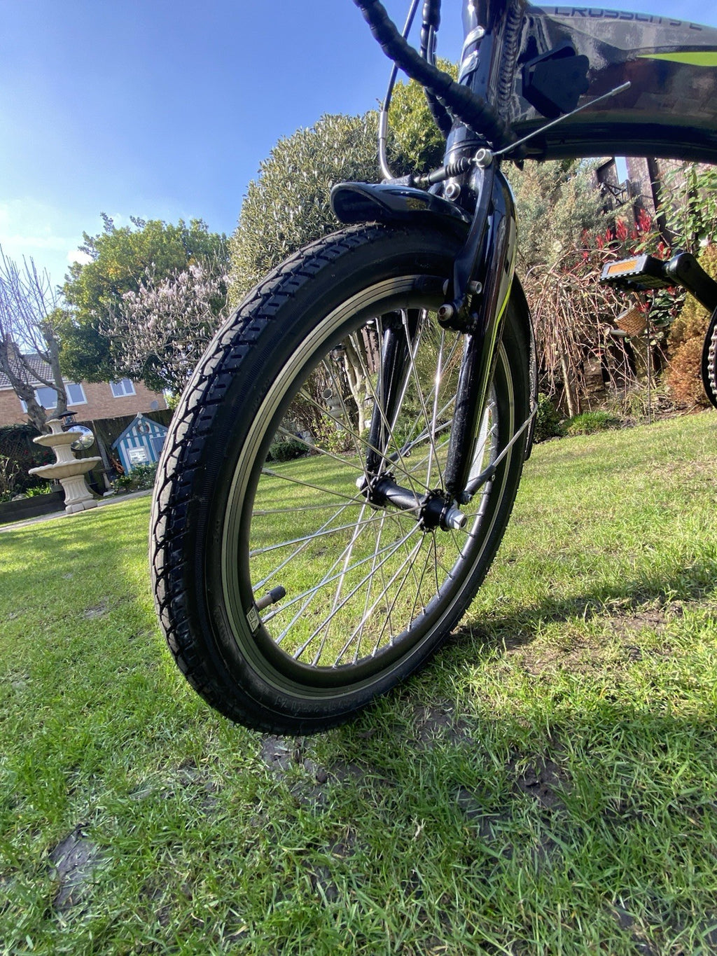Carrera Cross City Folding Bike