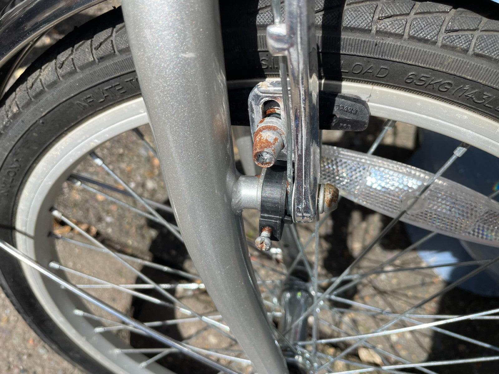 2 x Land Rover City Lite Folding Bikes 6 Speed, Excellent condition -