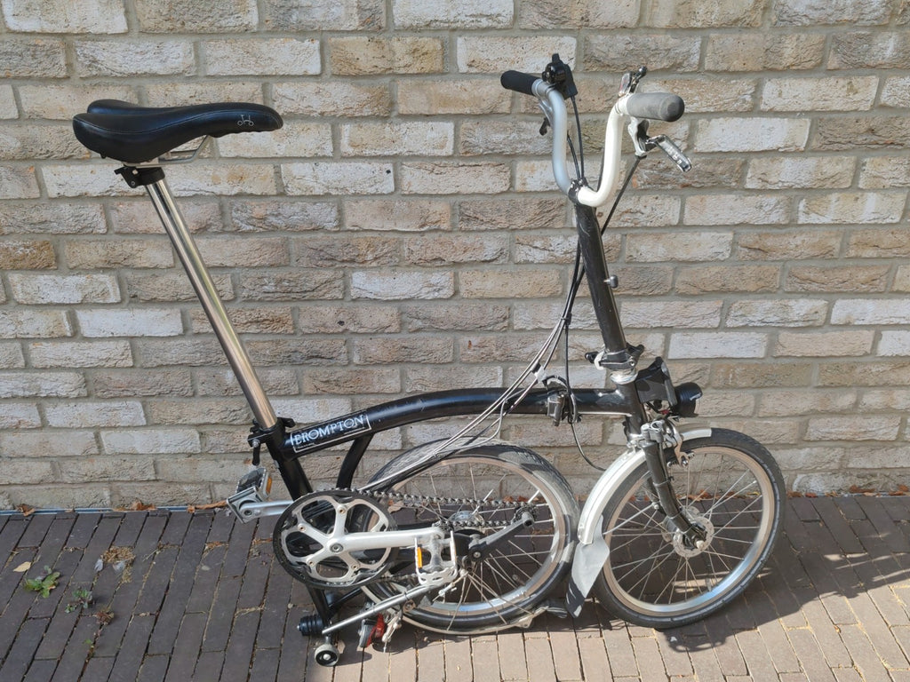 Brompton M6L 6 Speed Folding Bike – Black – Dynamo Lights – Sturmey Archer