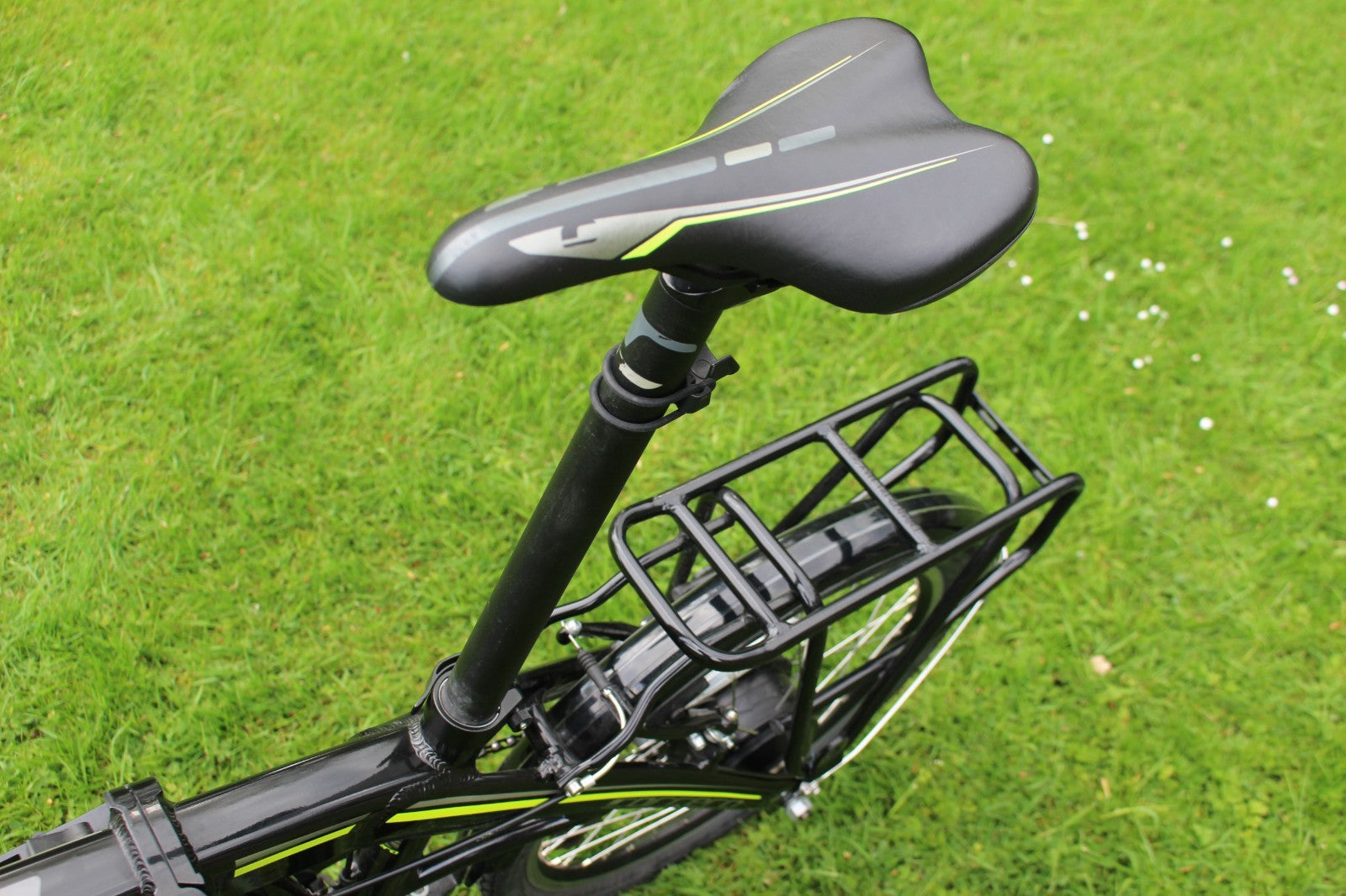 Carrera Cross City unisex folding bike great condition collection near Crewe