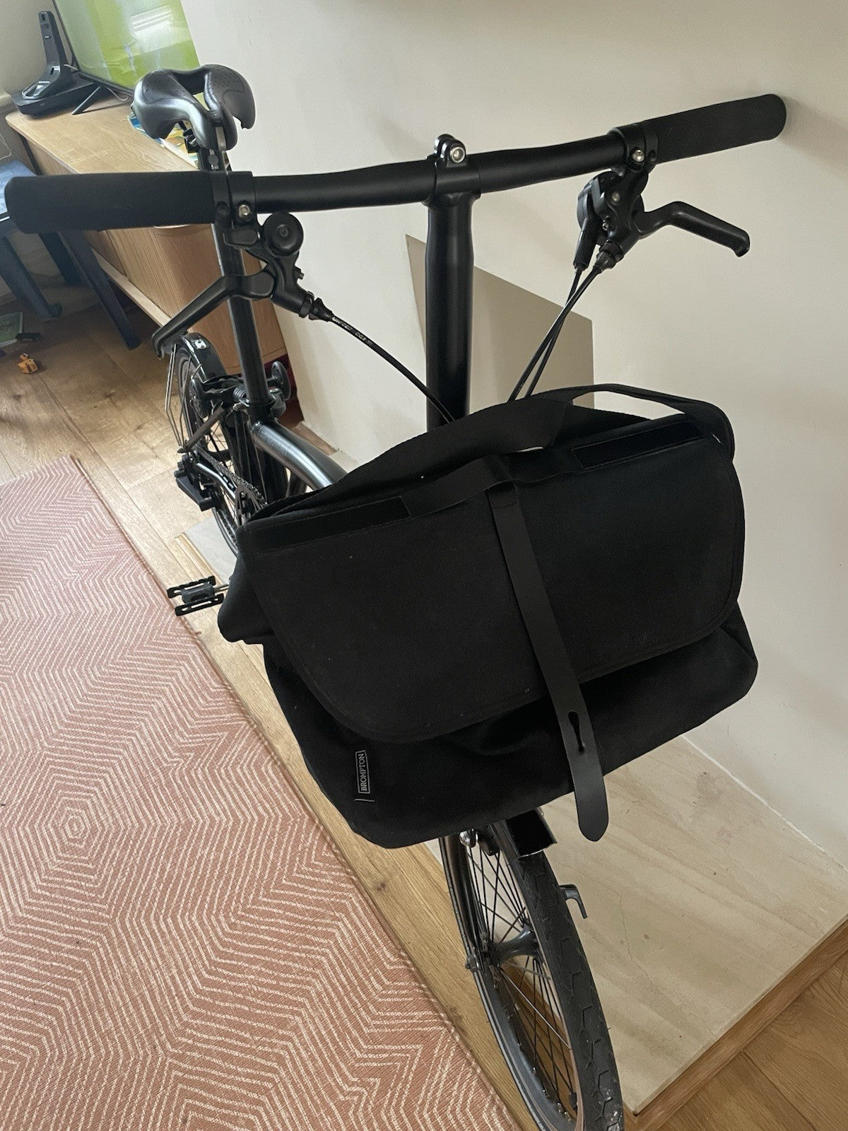 Brompton S2L Folding Bike – 2016 – Black Edition – 2 Speed