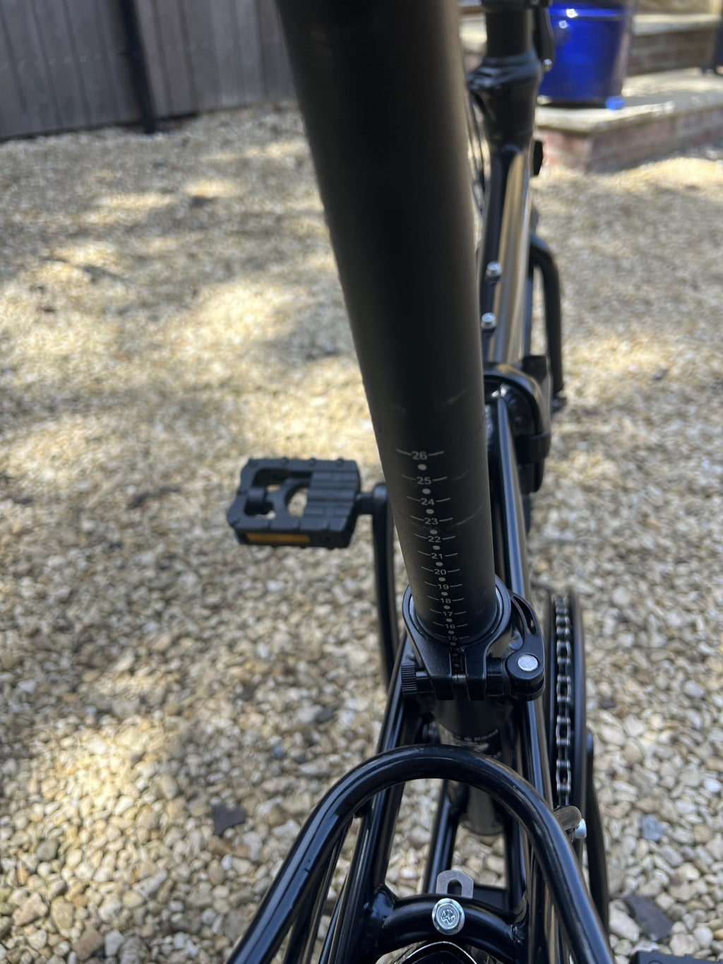 TERN LINK B8 8 SPEED FOLDING BICYCLE IN BLACK IN EXCELLENT CONDITION