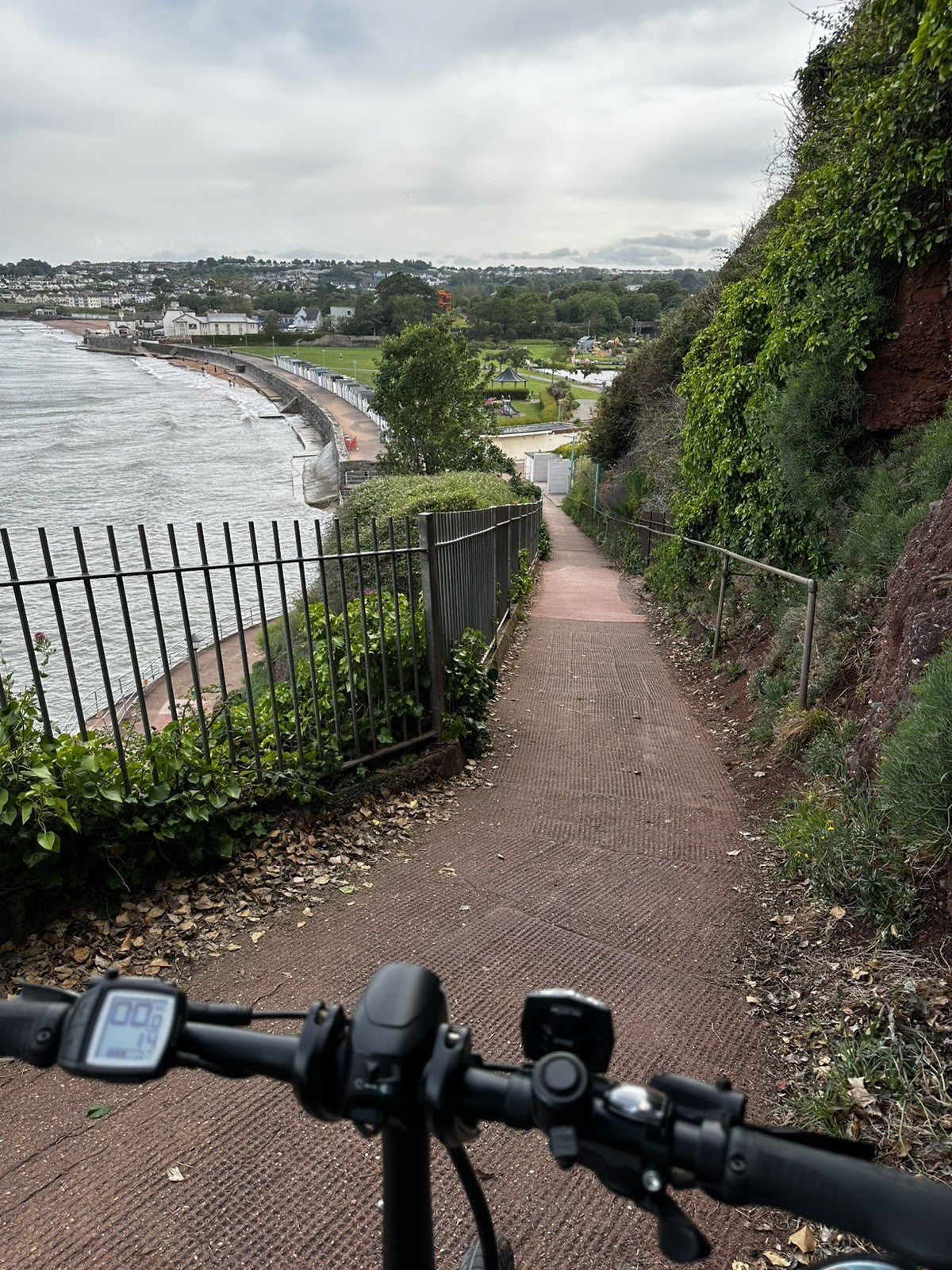 Tern Vektron P7i Folding Bike Bosch Active Line Mid drive 770 Miles
