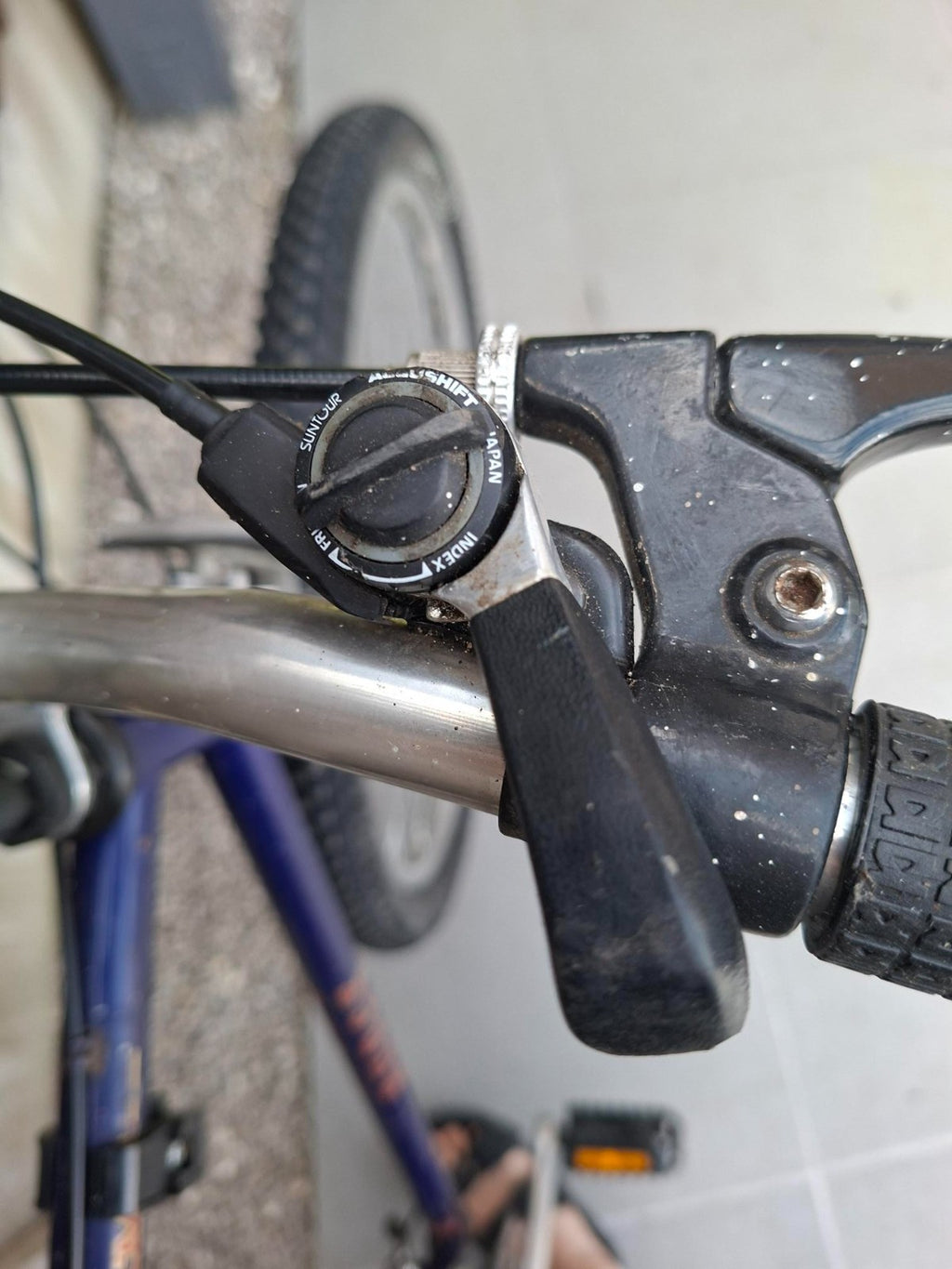 Bicycle Mens Medium FOLDING Bi- Frame!