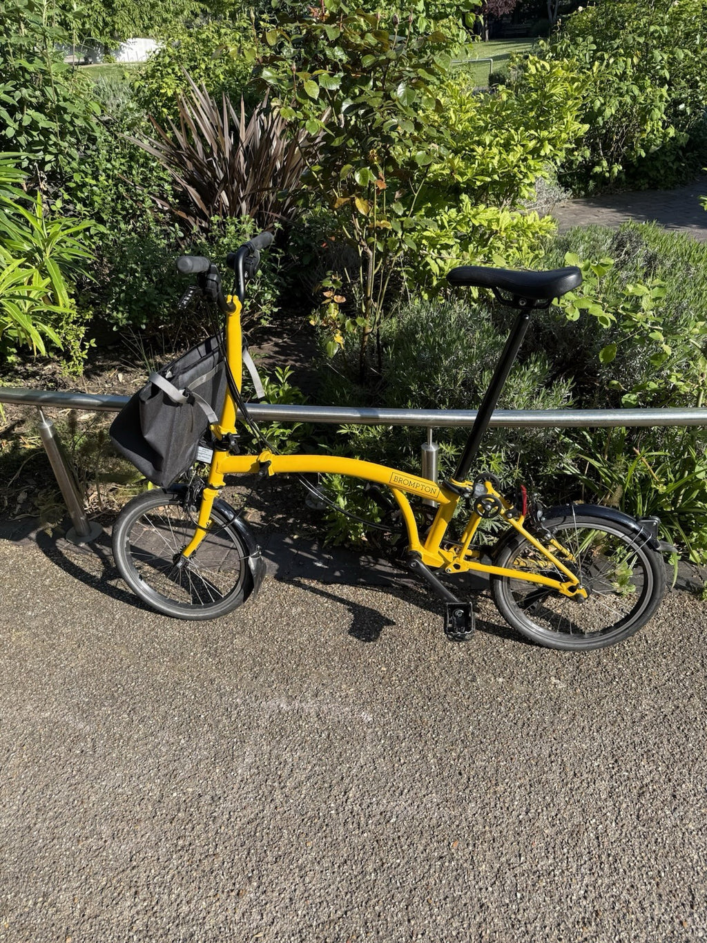 BROMPTON C LINE 12-SPEED FOLDING BIKE 2025 IN BUMBLEBEE YELLOW