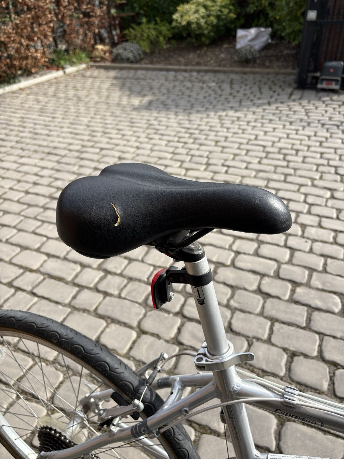 Dahon Espresso Folding Bike 26in wheels silver