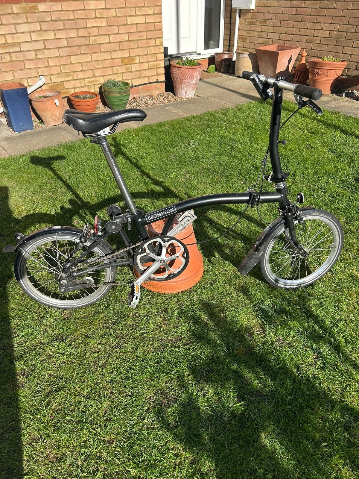 Brompton 2019 S1E Black Folding Bike - Great condition, recently serviced