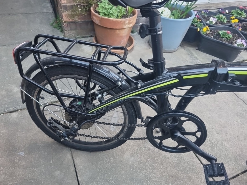 Carrera Cross City Unisex  Folding Bike Halfords