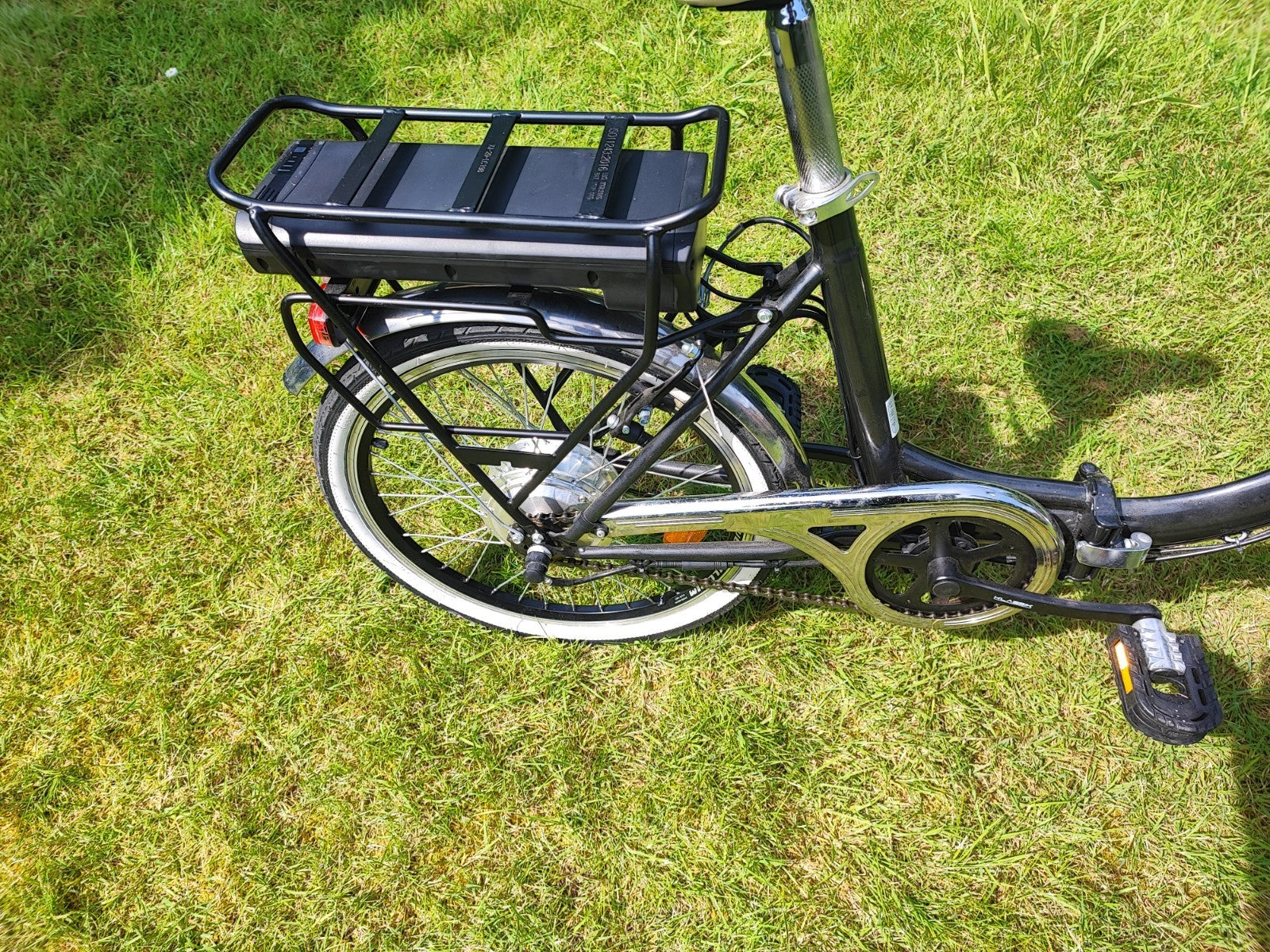 FOLDING BIKES HIS AND HERS both with Chargers and Keys