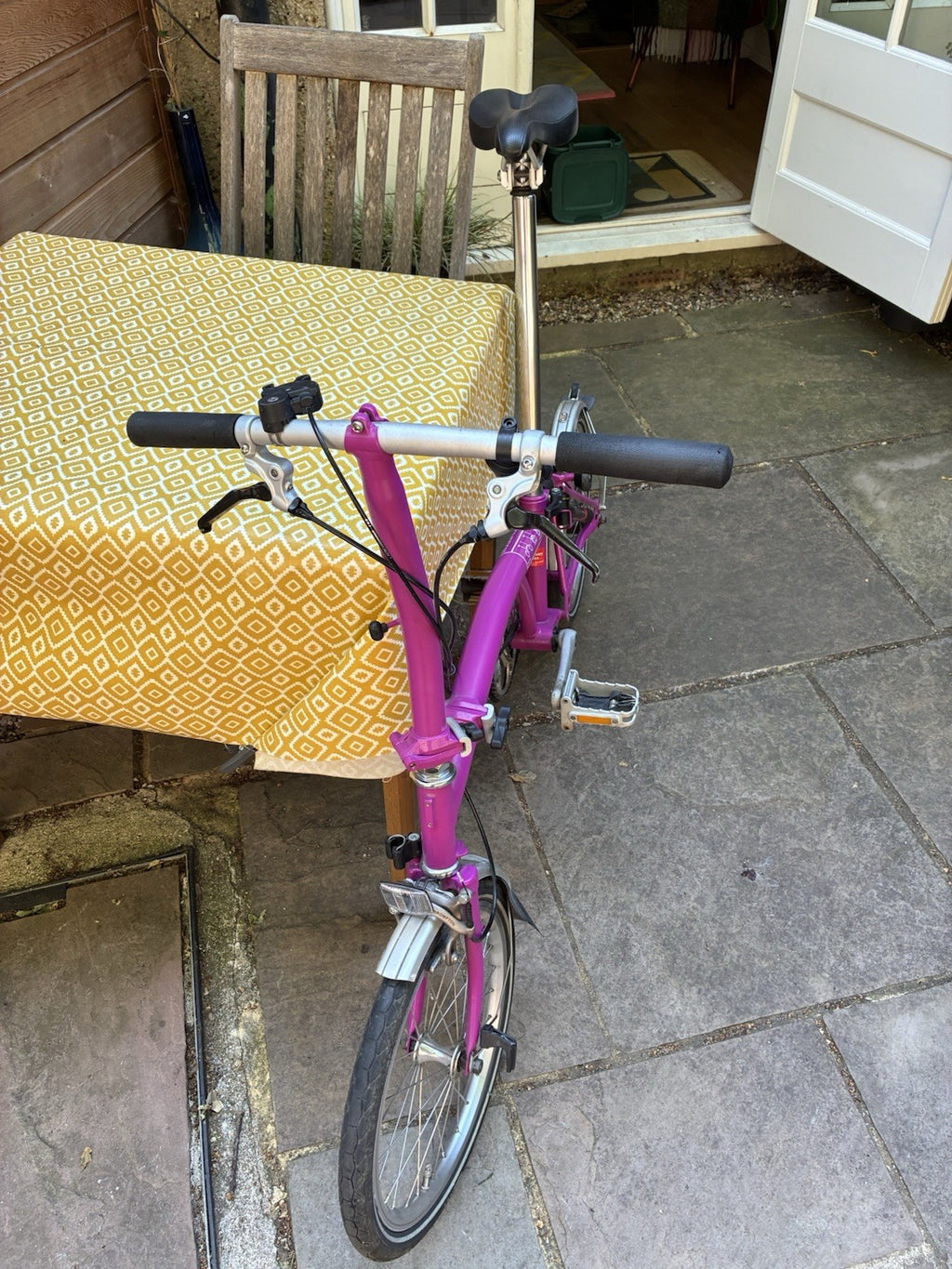Brompton Folding Bike 3-Speed Limited Addition ‘ Berry Crush’ Little Used