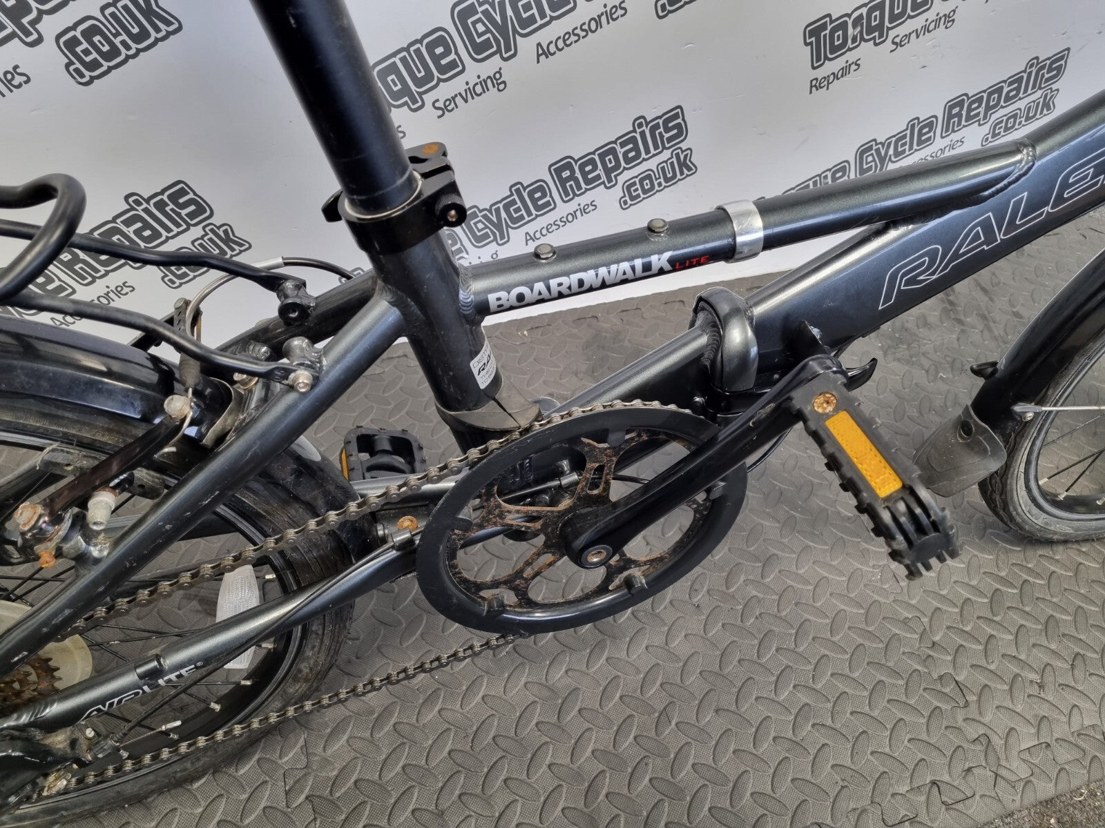 Raleigh Boardwalk Lite 20 Alloy folding bike | Fully Serviced