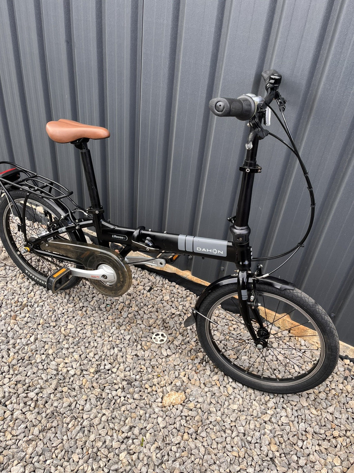 Dahon Vitesse D7HG Folding bicycle.