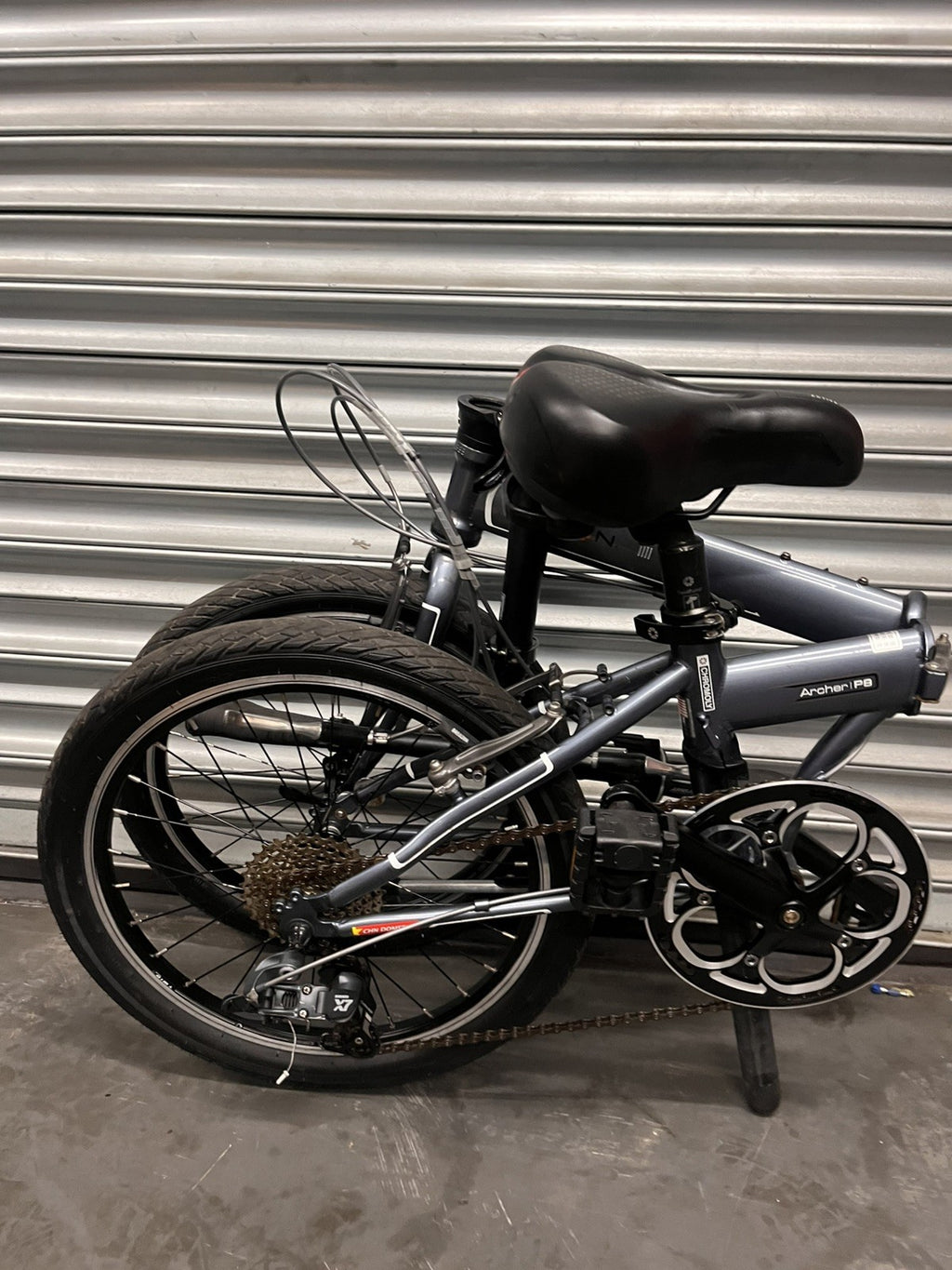 Dahon Archer P8 City Bike 8 Speed Folding Bike
