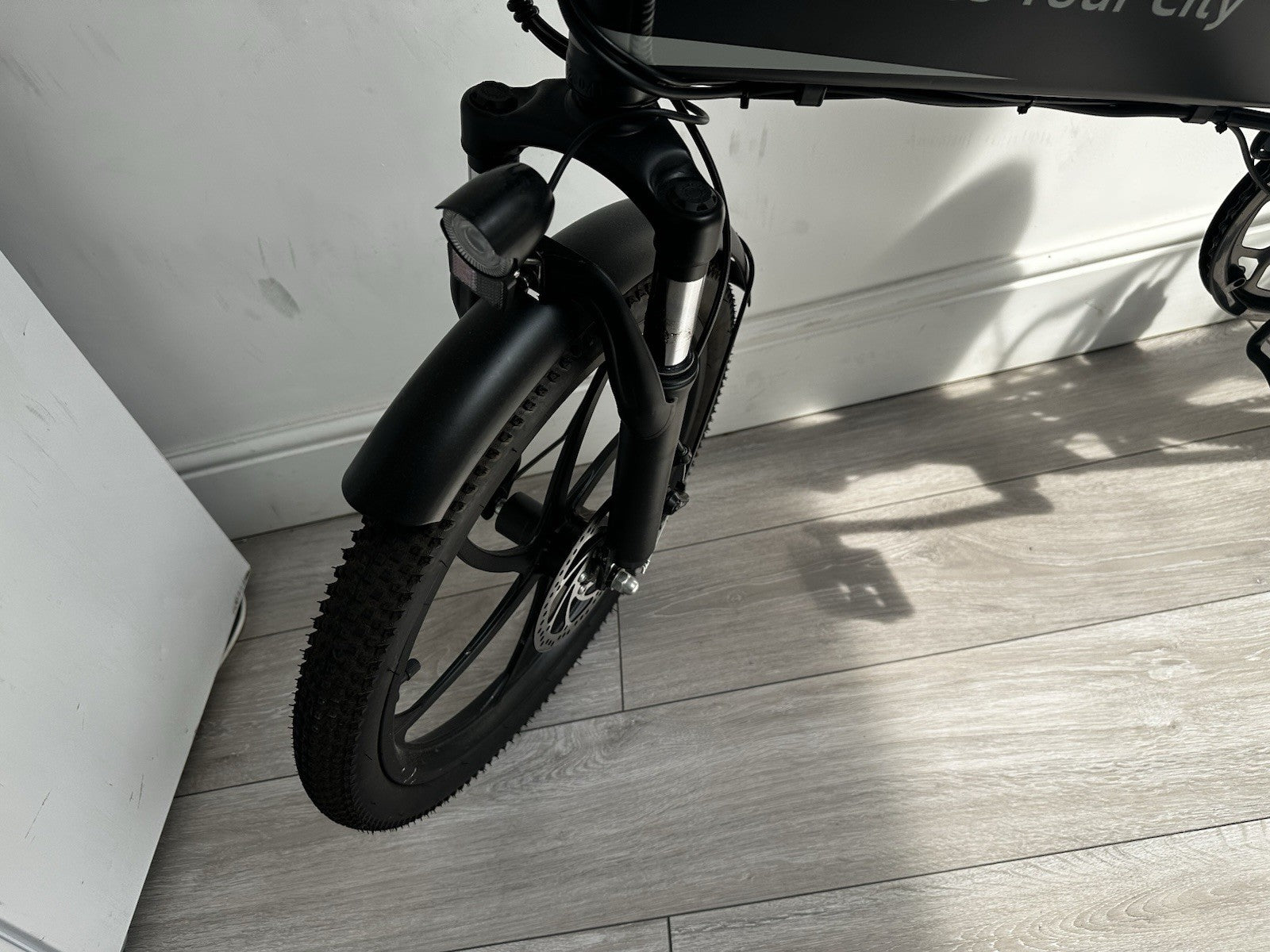 Ado 20+ Bicycle