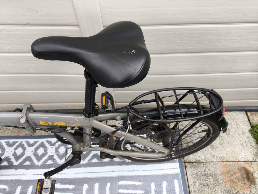 Raleigh  Evo2  Folding Bike,  20" Wheels, 7 Speed with Revo Grip