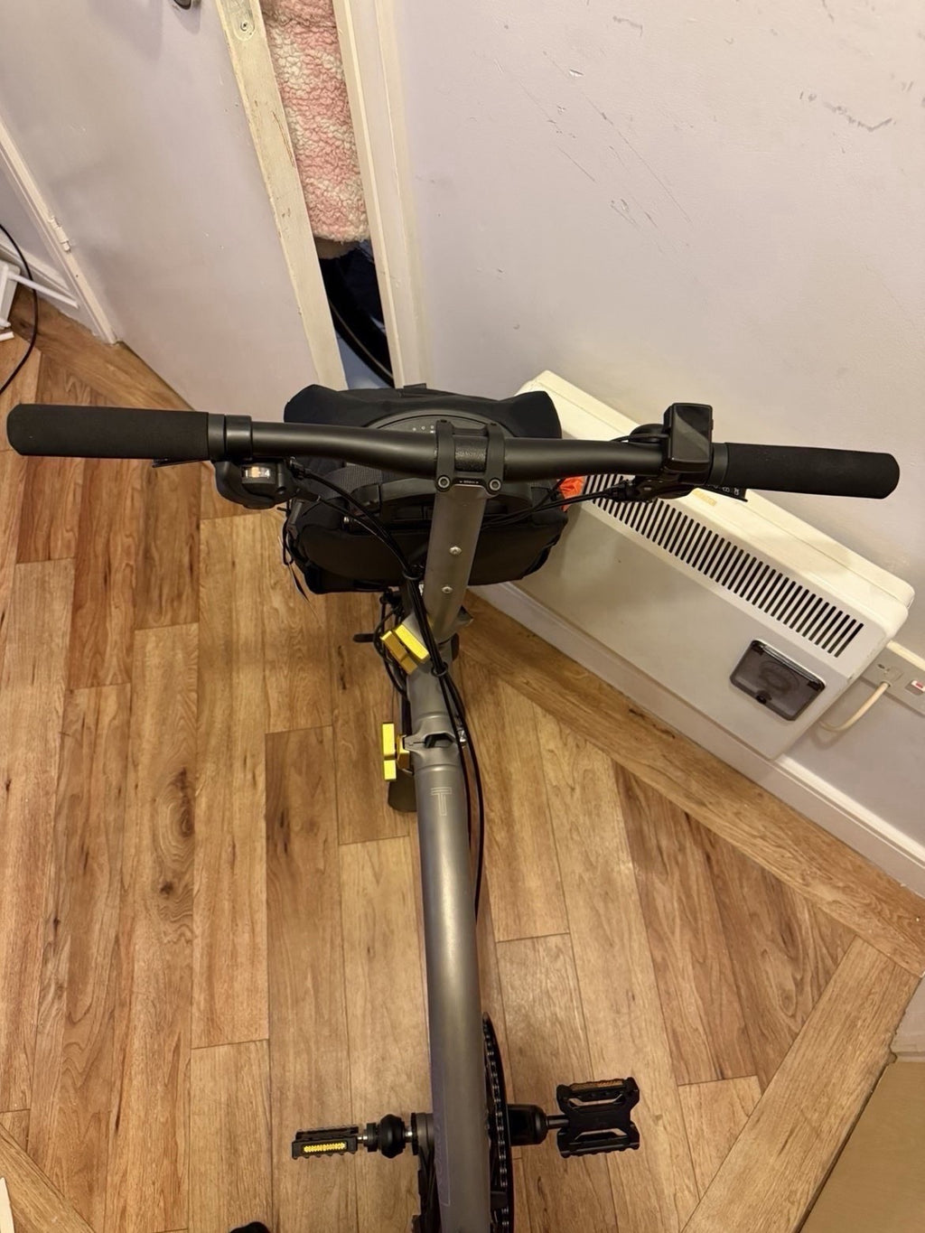 Brompton E T line titanium folding bike, only 24 miles