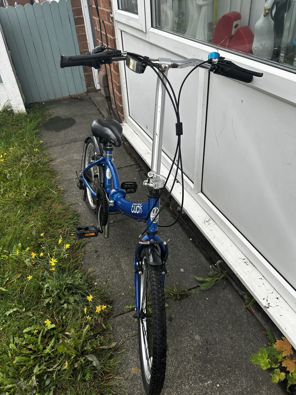 Apollo Luch Folding Bike 20 in Blue Aluminium V-Brake Mudguards Rear Light