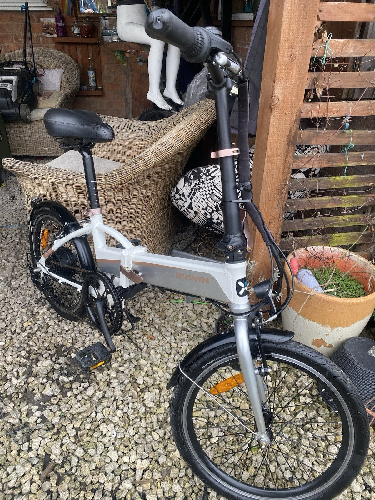 B’twin Folding Bike electric e-bike
