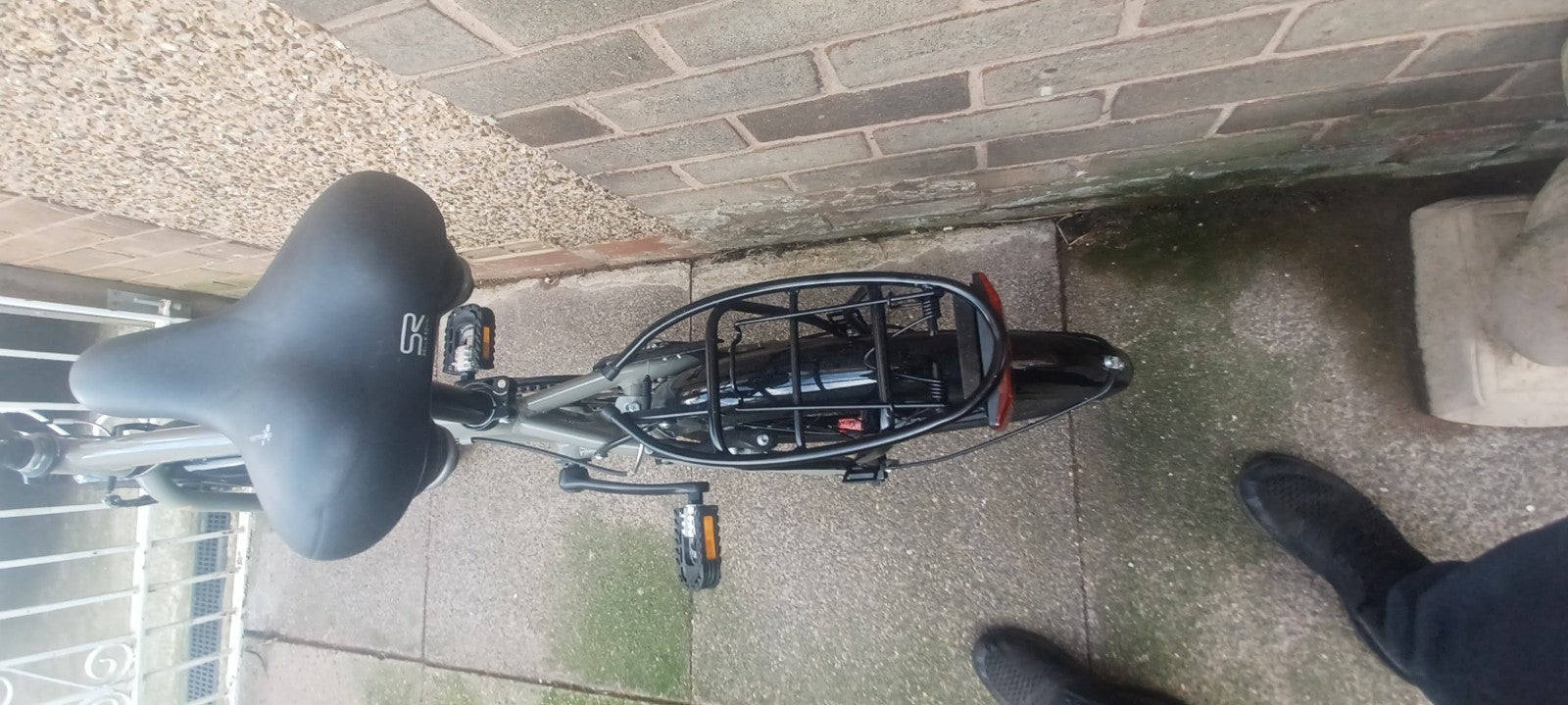 Raleigh Evo 2 Folding Bike - 7 Speed Shimano - 20" Wheels