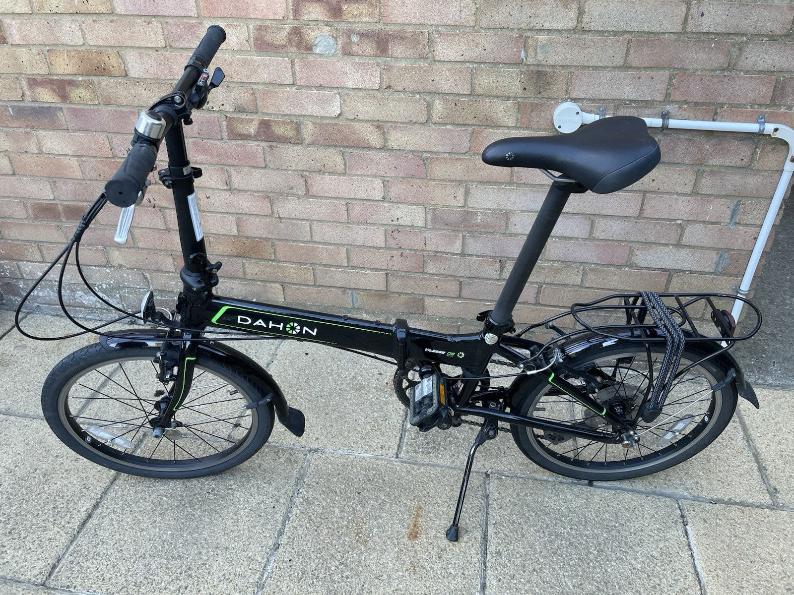 Dahon Vitesse D8 Folding Bike
