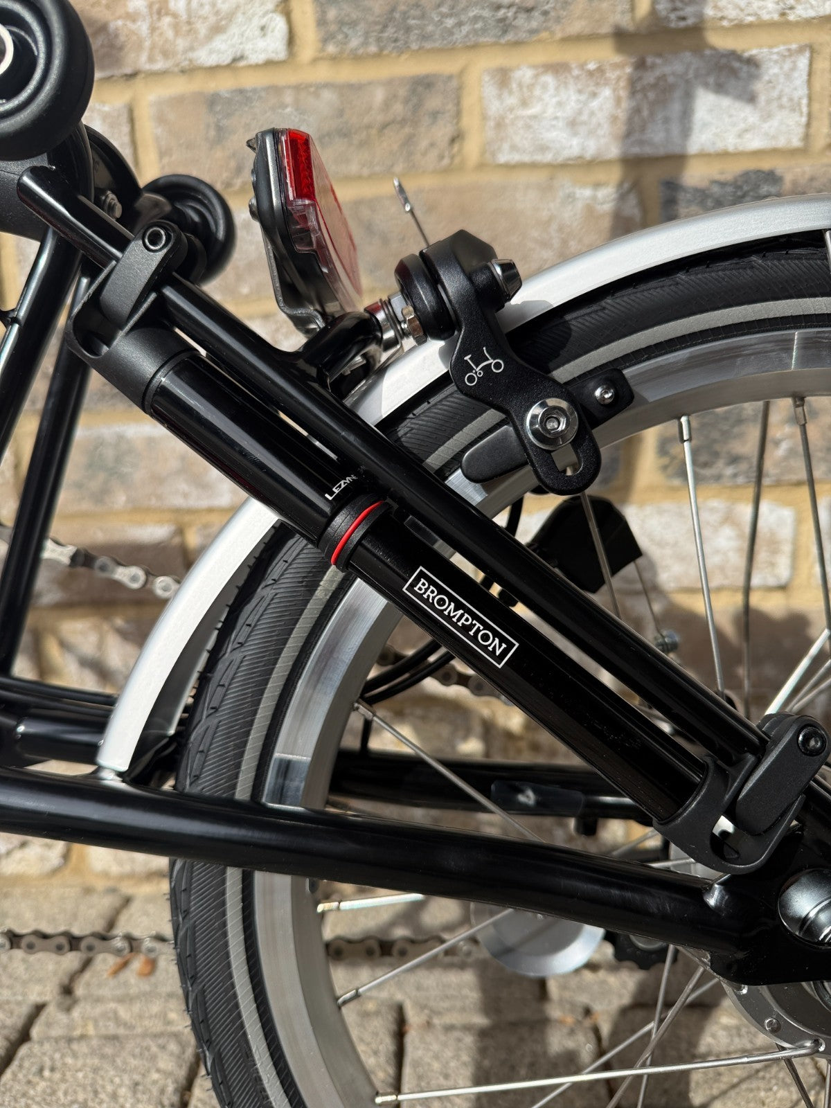 Brompton Rocket Red & Black 3 Speed Mid C Line M3L with Dynamo Lighting