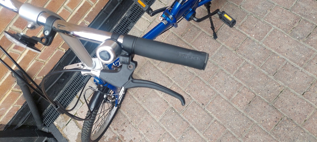 Apollo Tuck Folding Bike 20" 6-Speed
