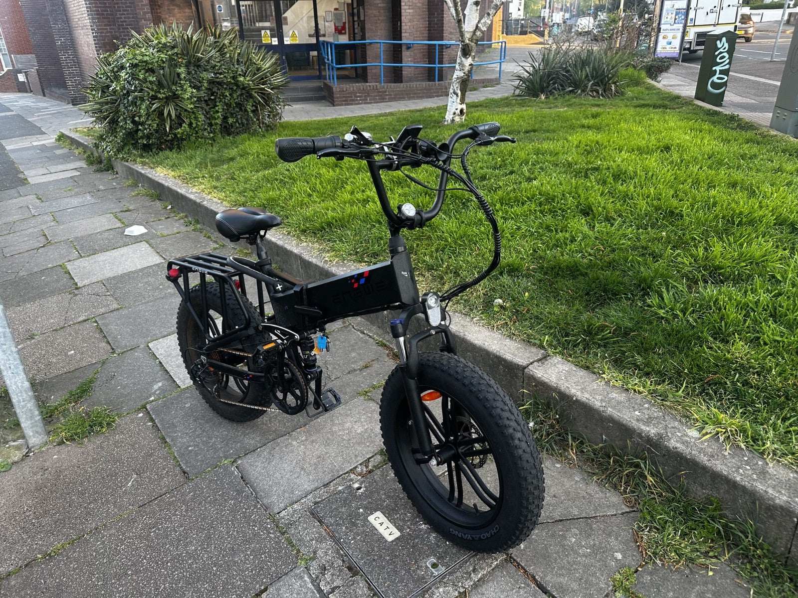 Engwe Engine X 250W Folding Bike 8v 13Ah - *6 months old (Ridden 360km)