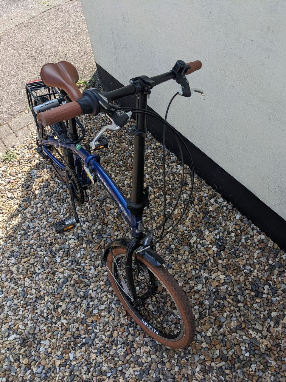 Raleigh Foldable Bike Stowaway (with a D lock and 2  LED lights)