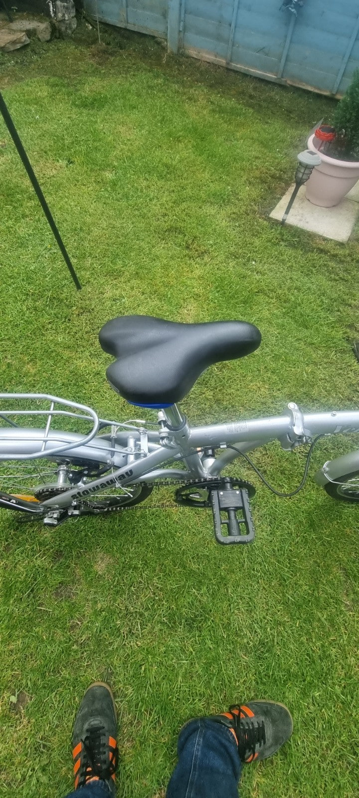 Ventura Stowaway Folding Bike 20 Wheels Excellent Condition Collection Only