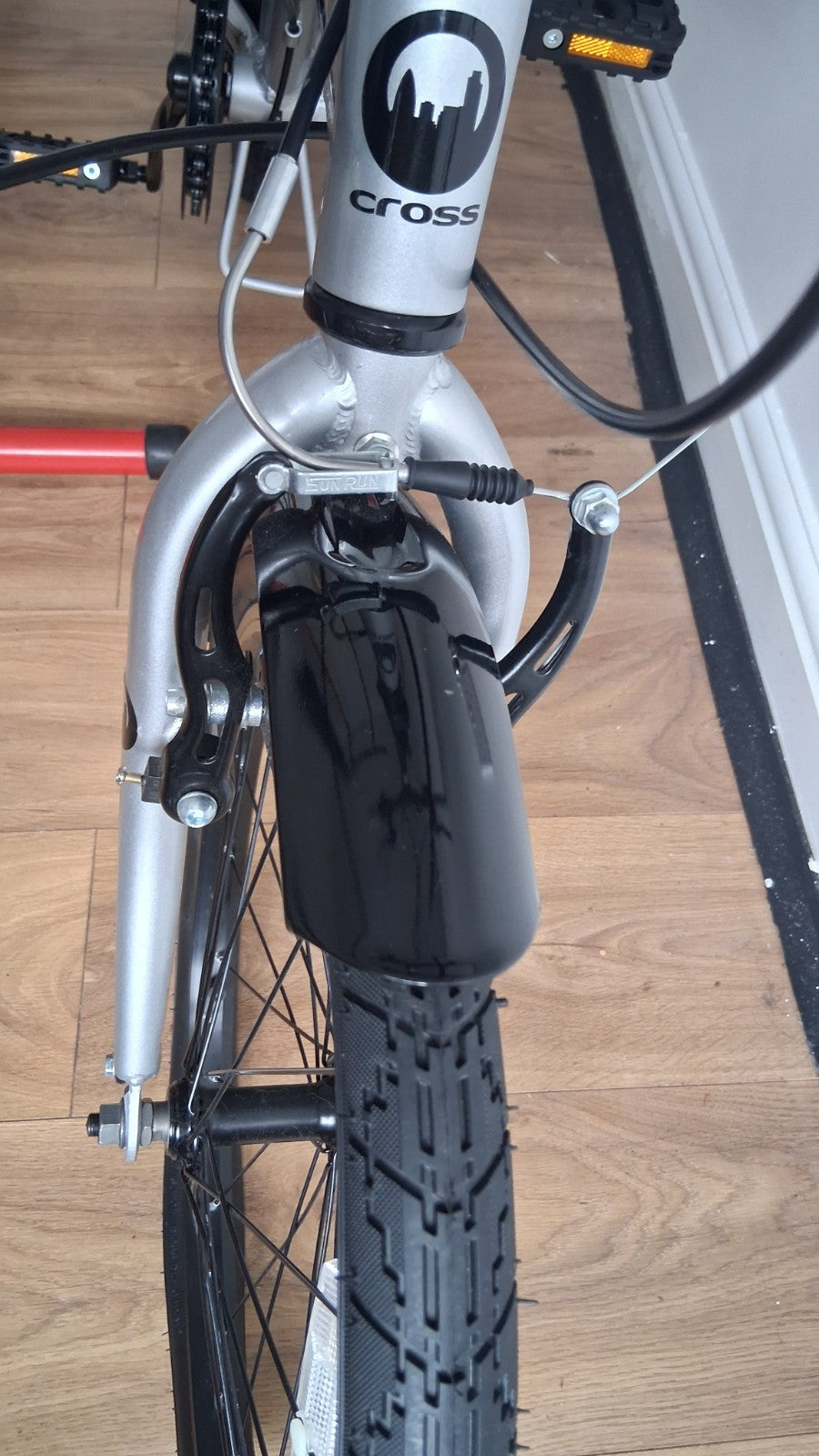 Cross Citysprint Folding Bike 20in Silver/Black, Mudguards, Twist Grip