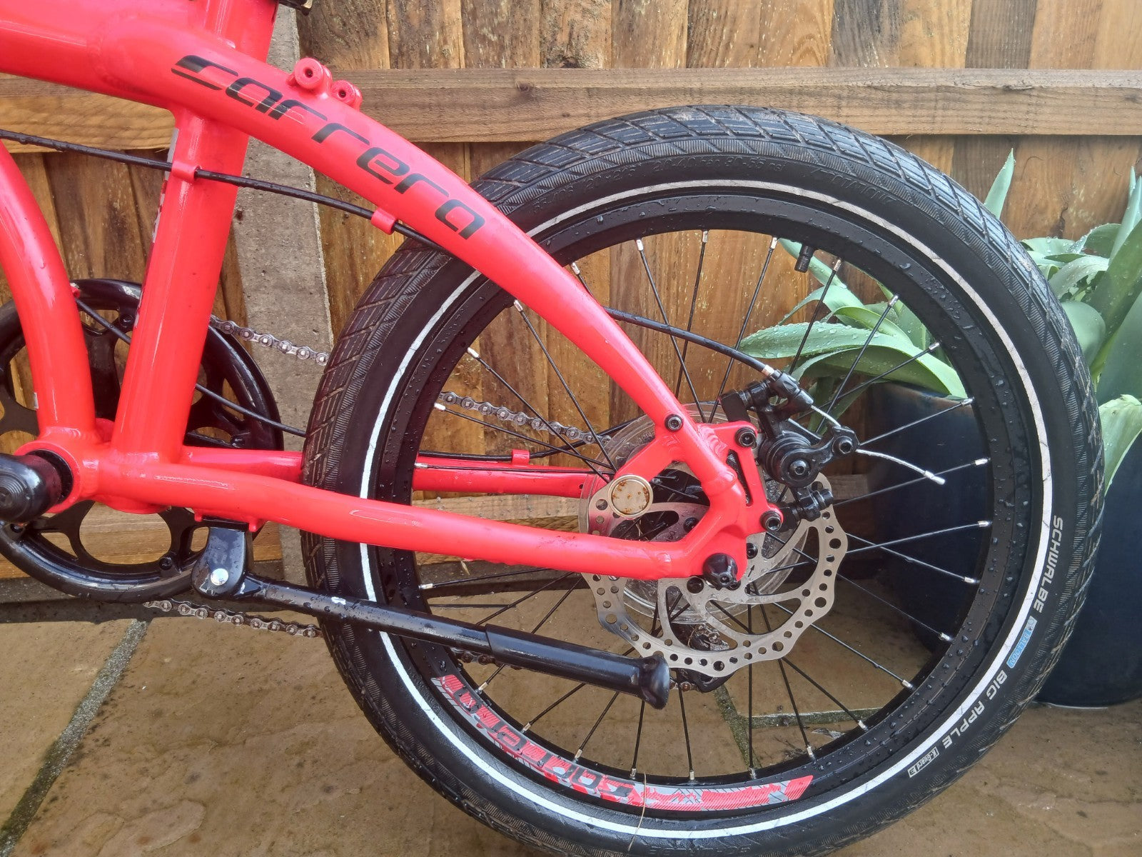 Carrera Intercity Disc Folding Bike Big Apple VGC